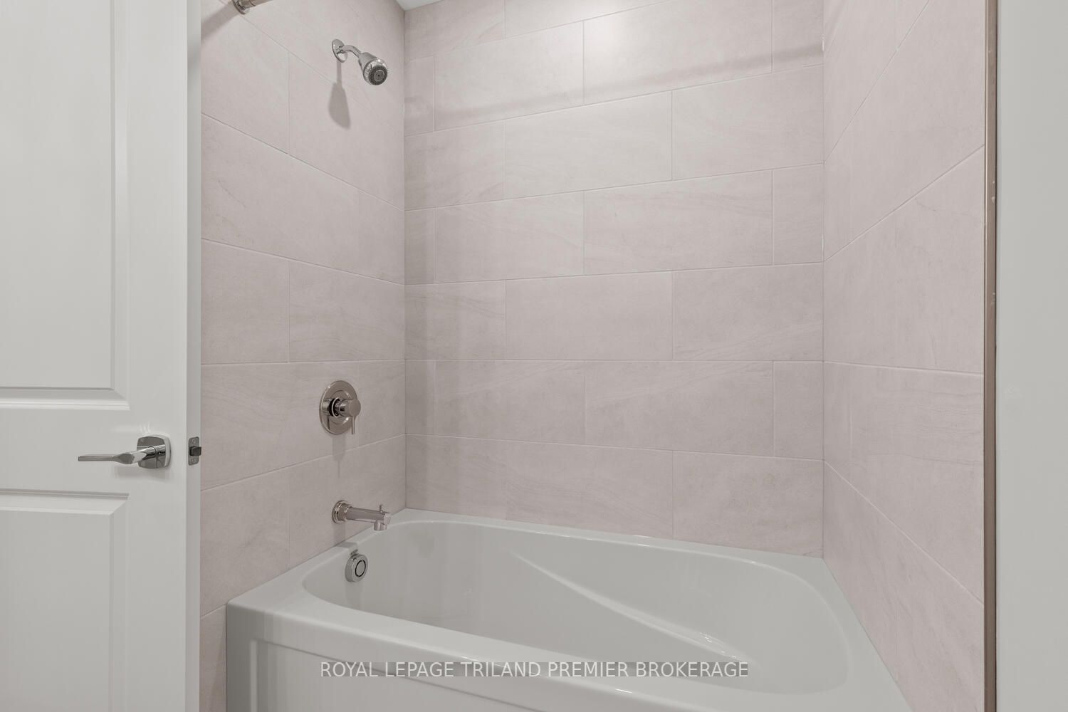 9940 Ontario Street Property Photo 27