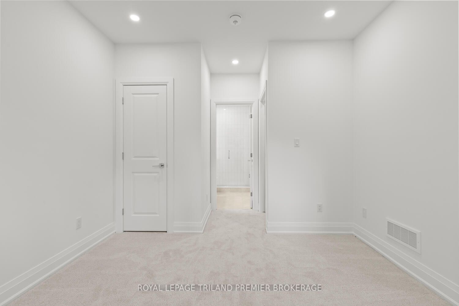 9940 Ontario Street Property Photo 35