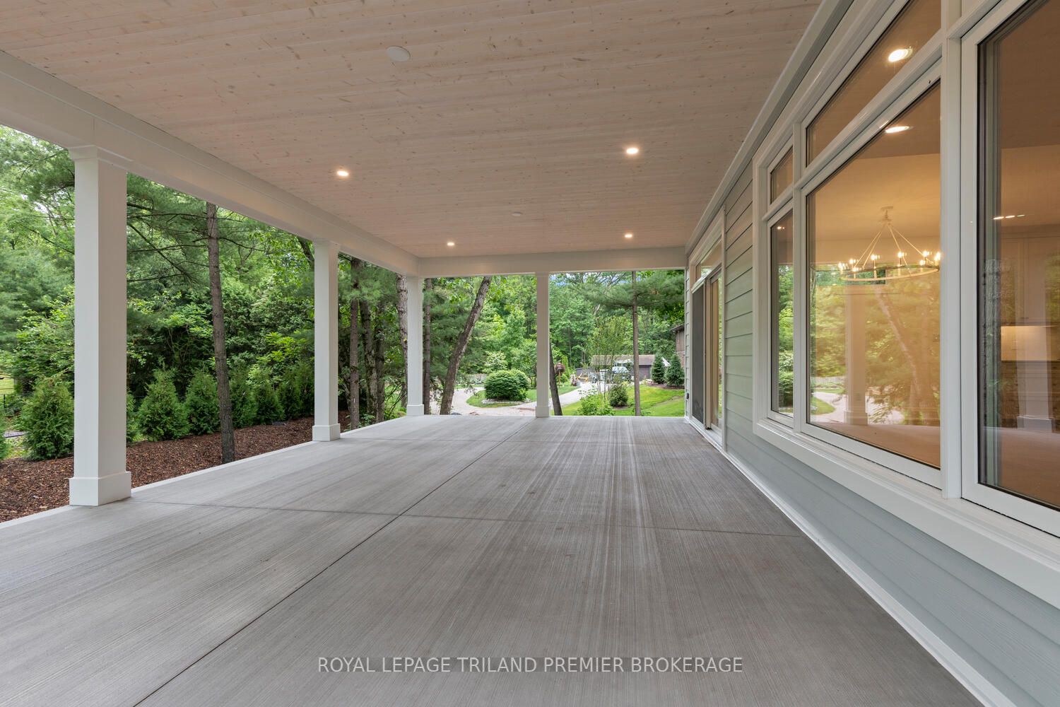 9940 Ontario Street Property Photo 37