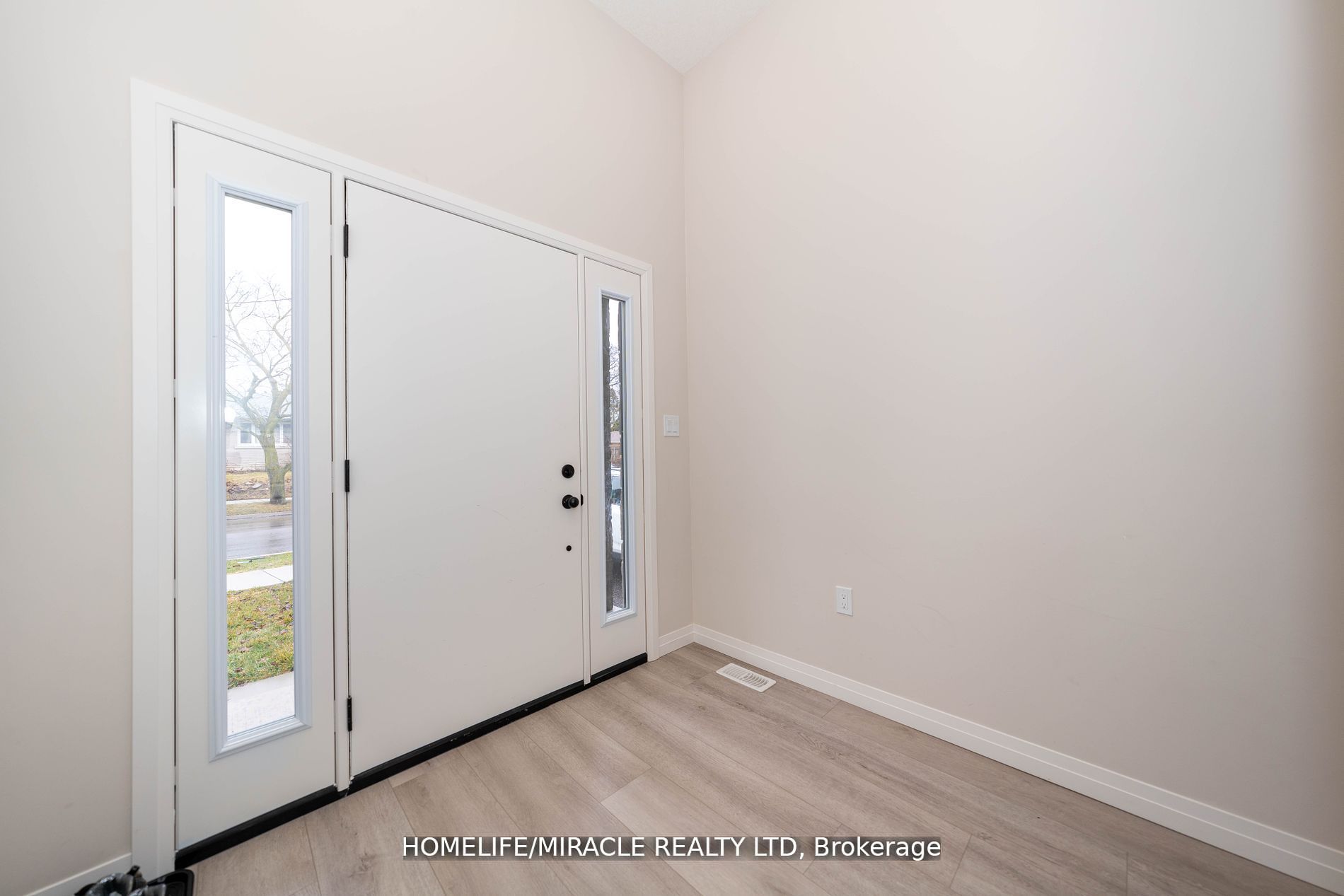 139 Siebert Avenue Property Photo 3