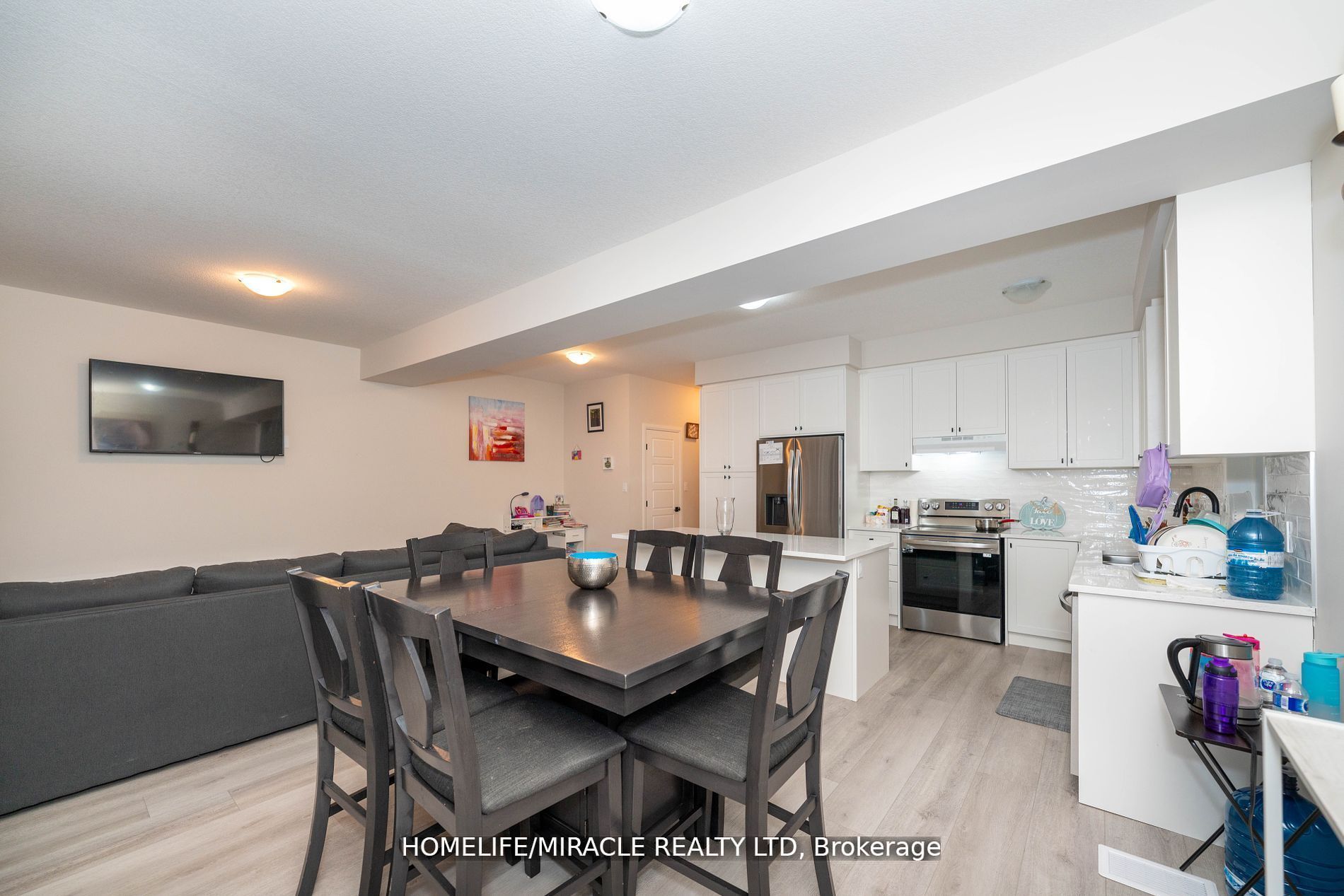 139 Siebert Avenue Property Photo 6