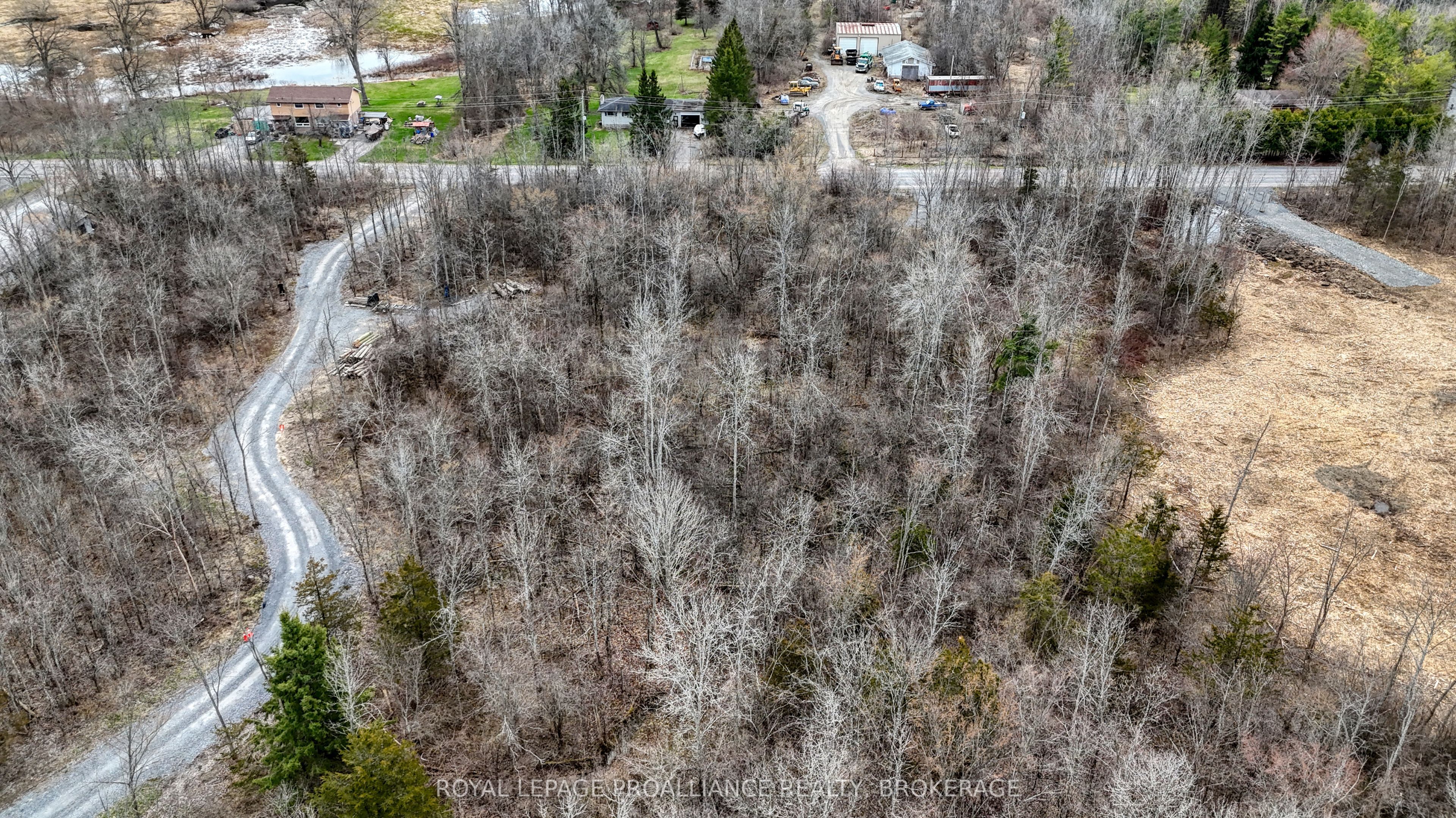 3048 Creekford Road Property Photo 1