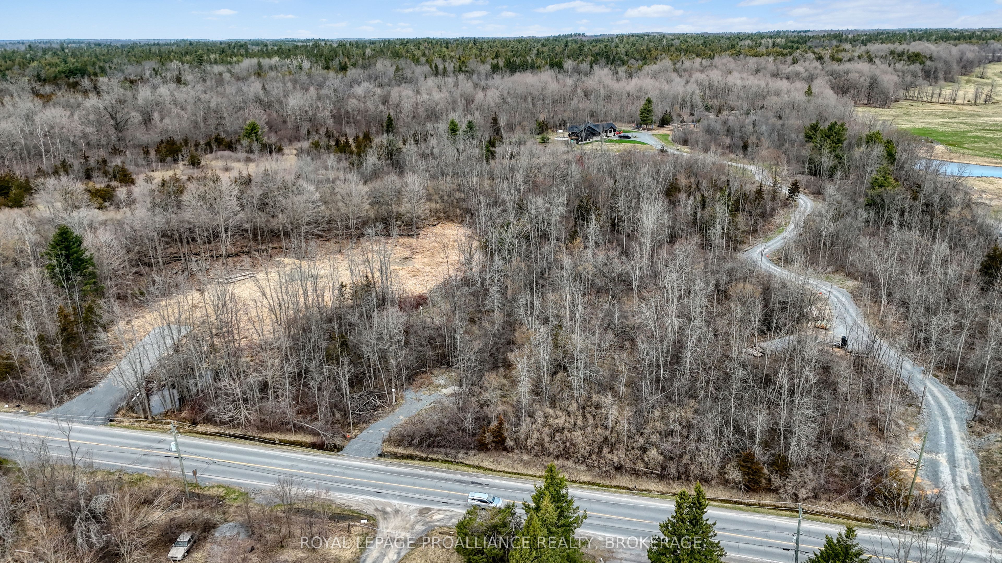 3048 Creekford Road Property Photo 2