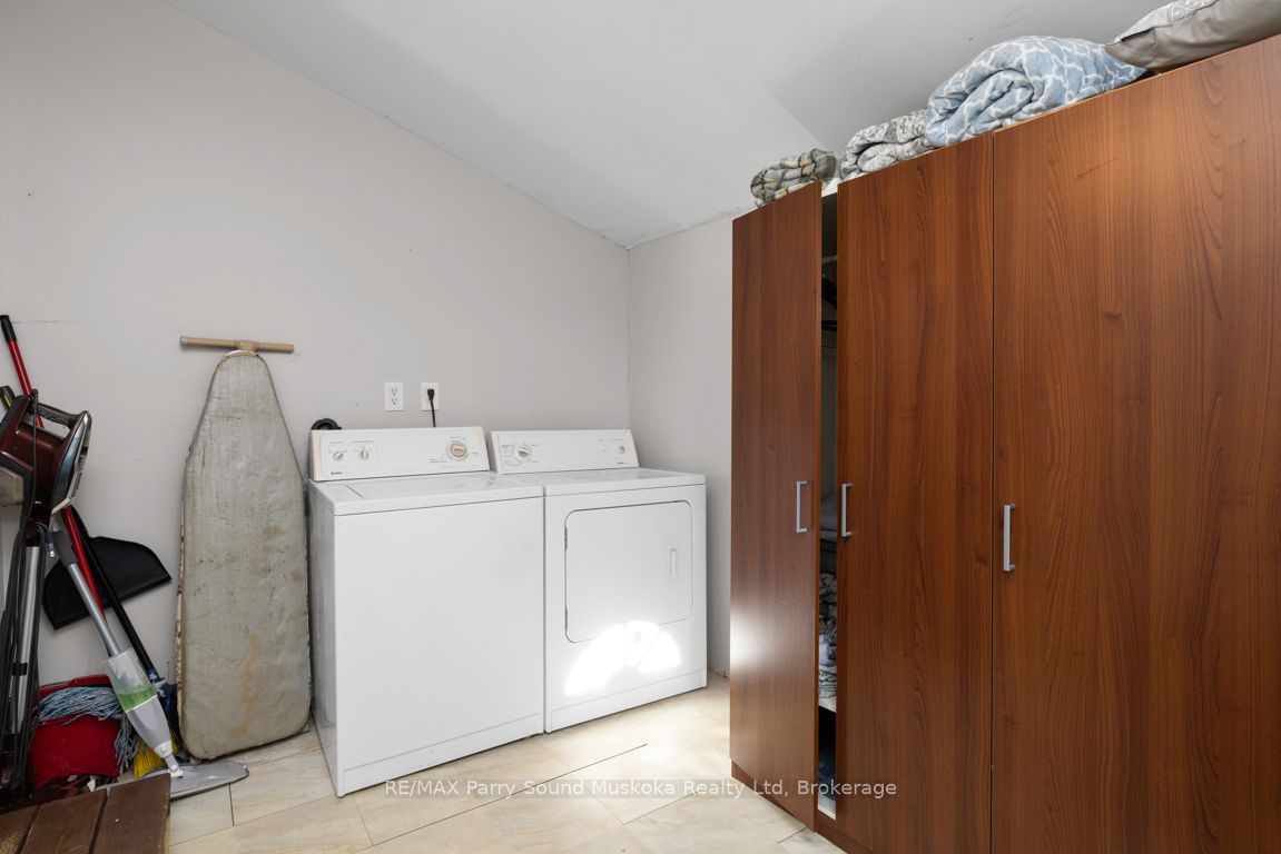 111 James Street Property Photo 27