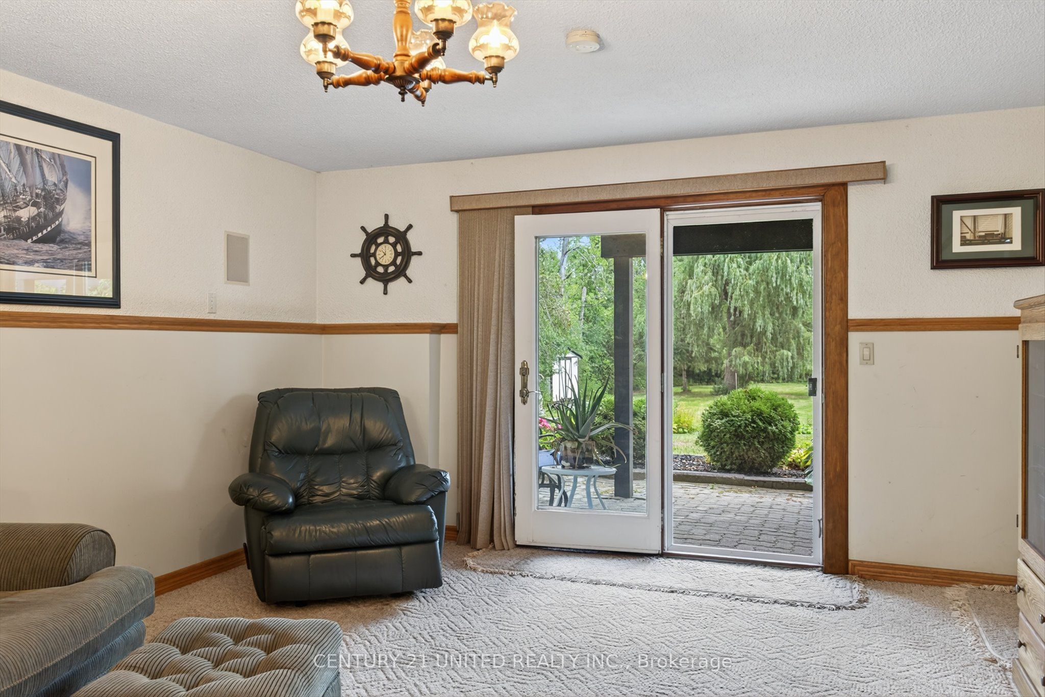 1243 Seventh Line Property Photo 19