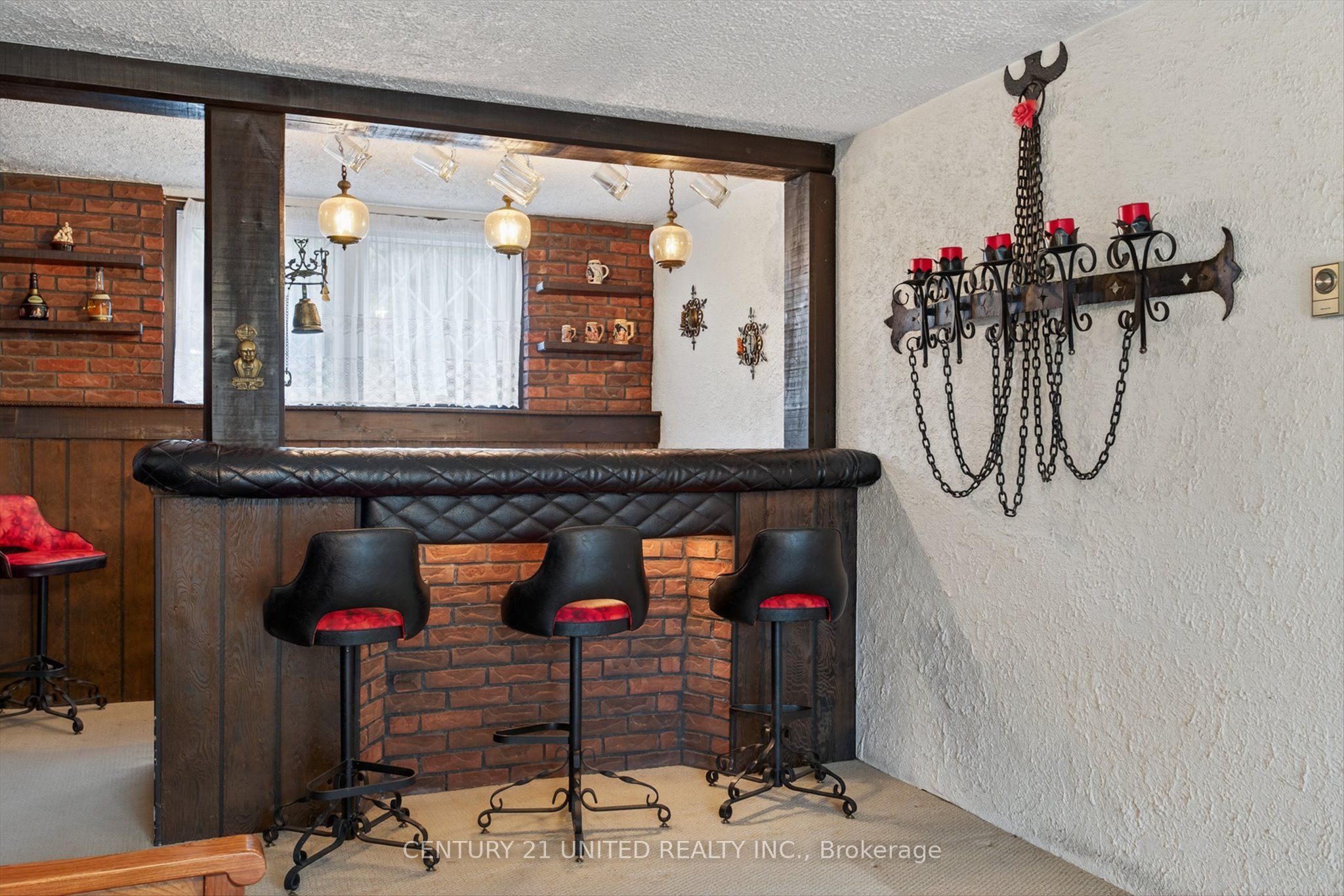 1243 Seventh Line Property Photo 22