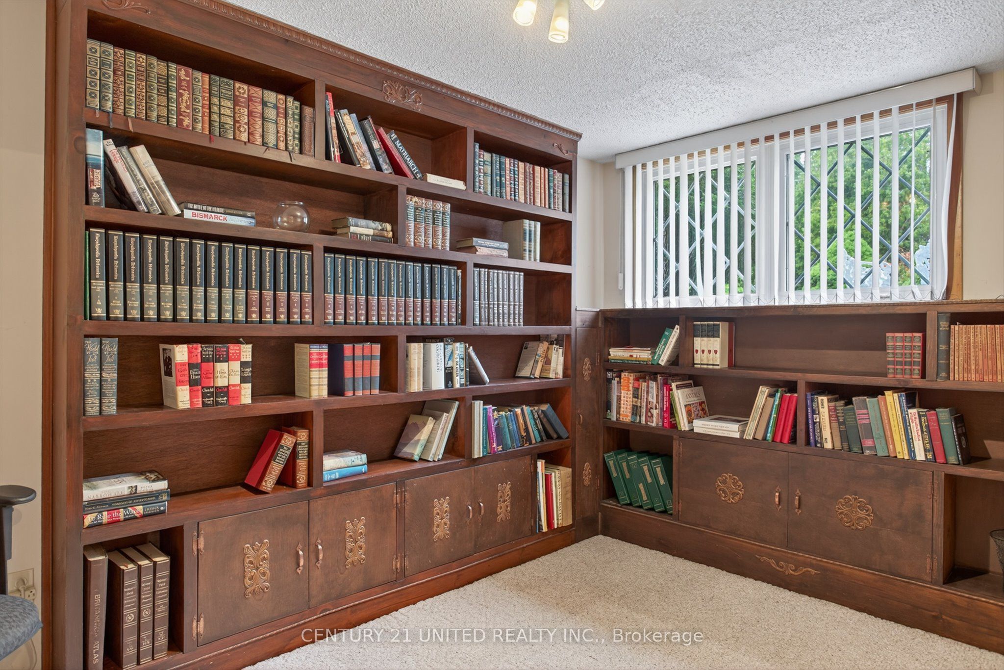 1243 Seventh Line Property Photo 24