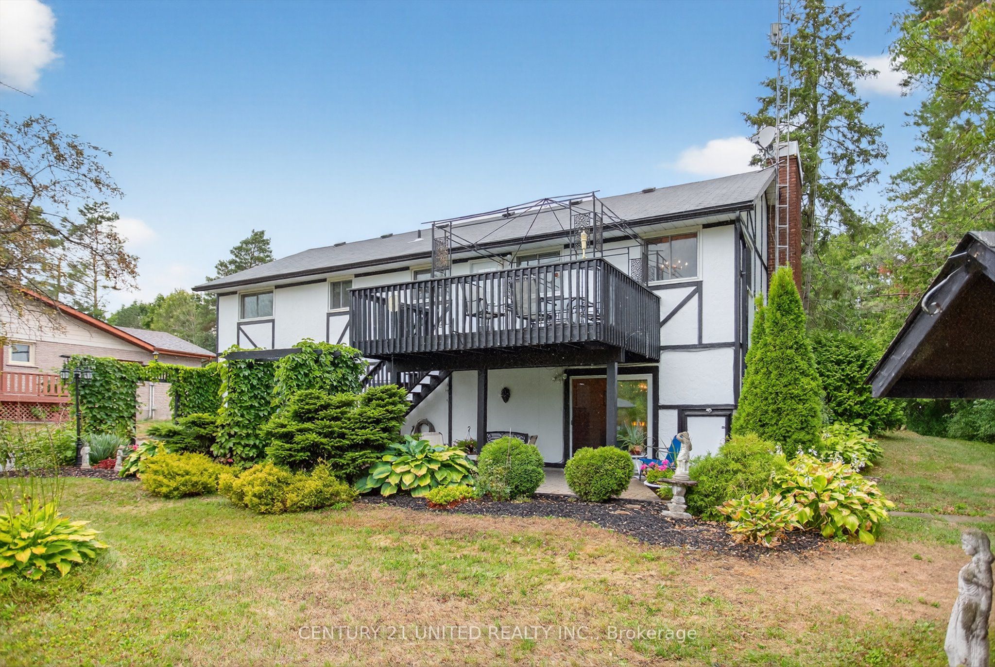 1243 Seventh Line Property Photo 26