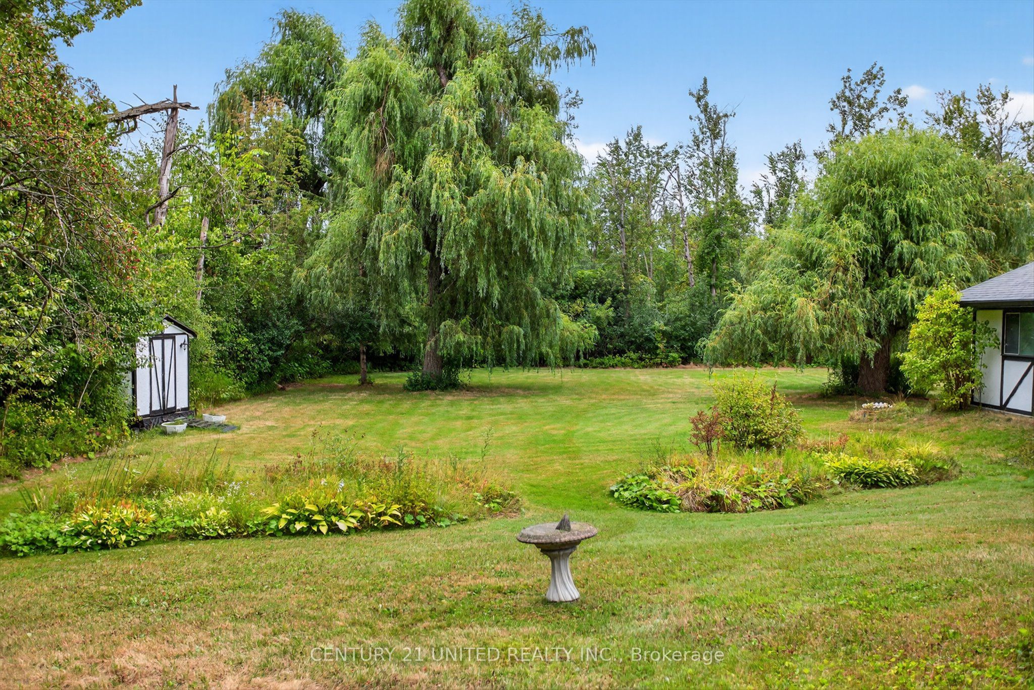 1243 Seventh Line Property Photo 30