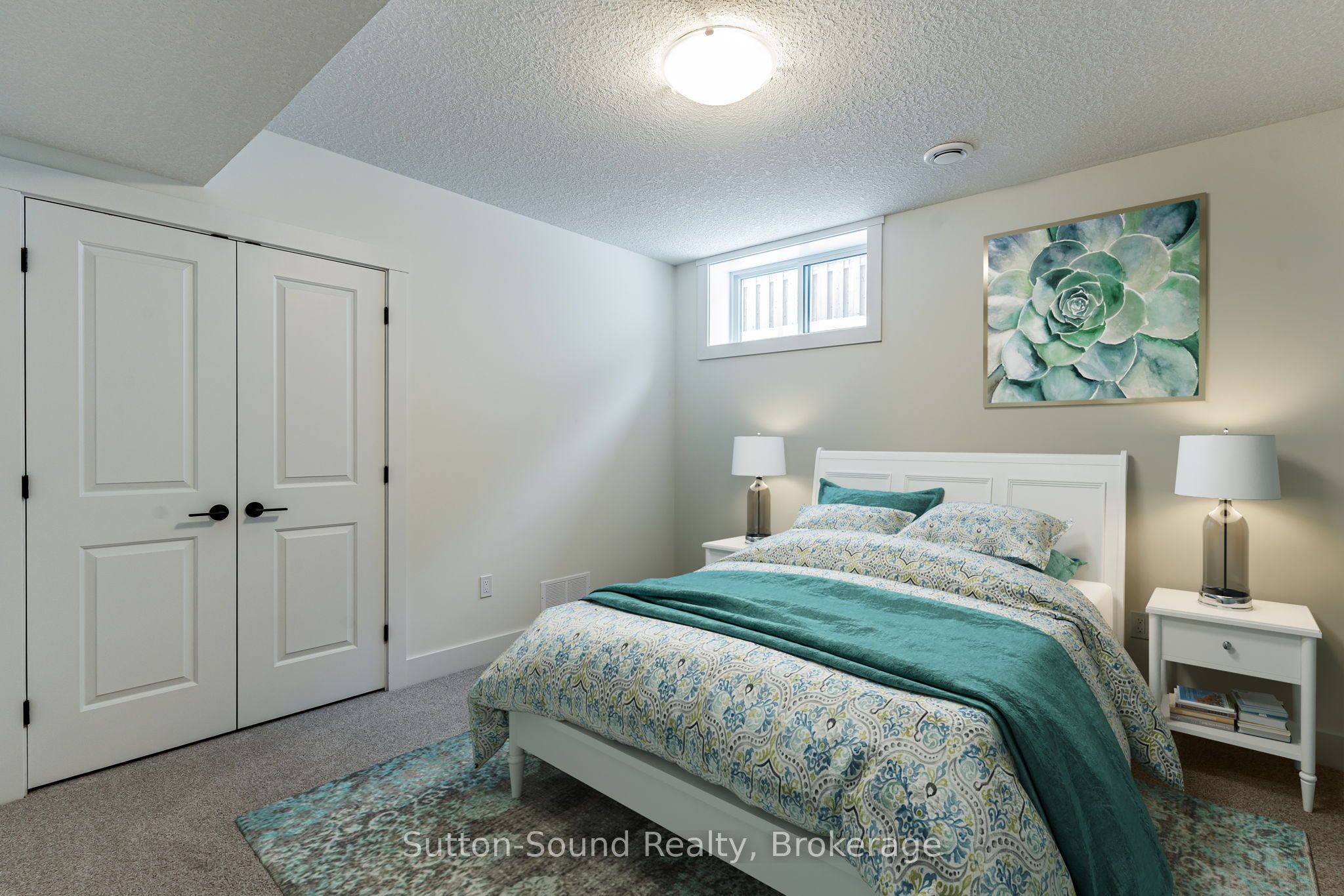 325 6th Avenue W Property Photo 8