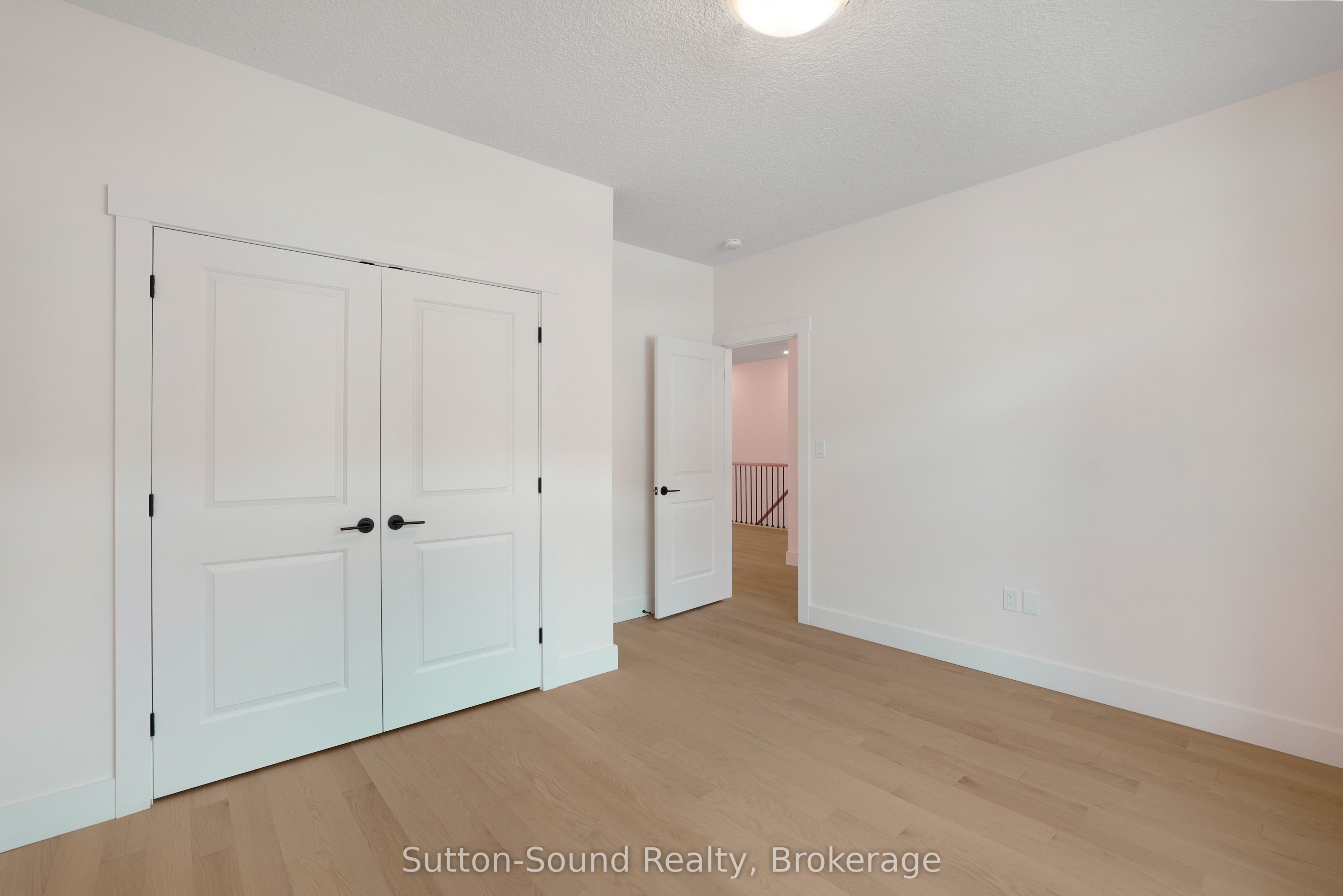 325 6th Avenue W Property Photo 29