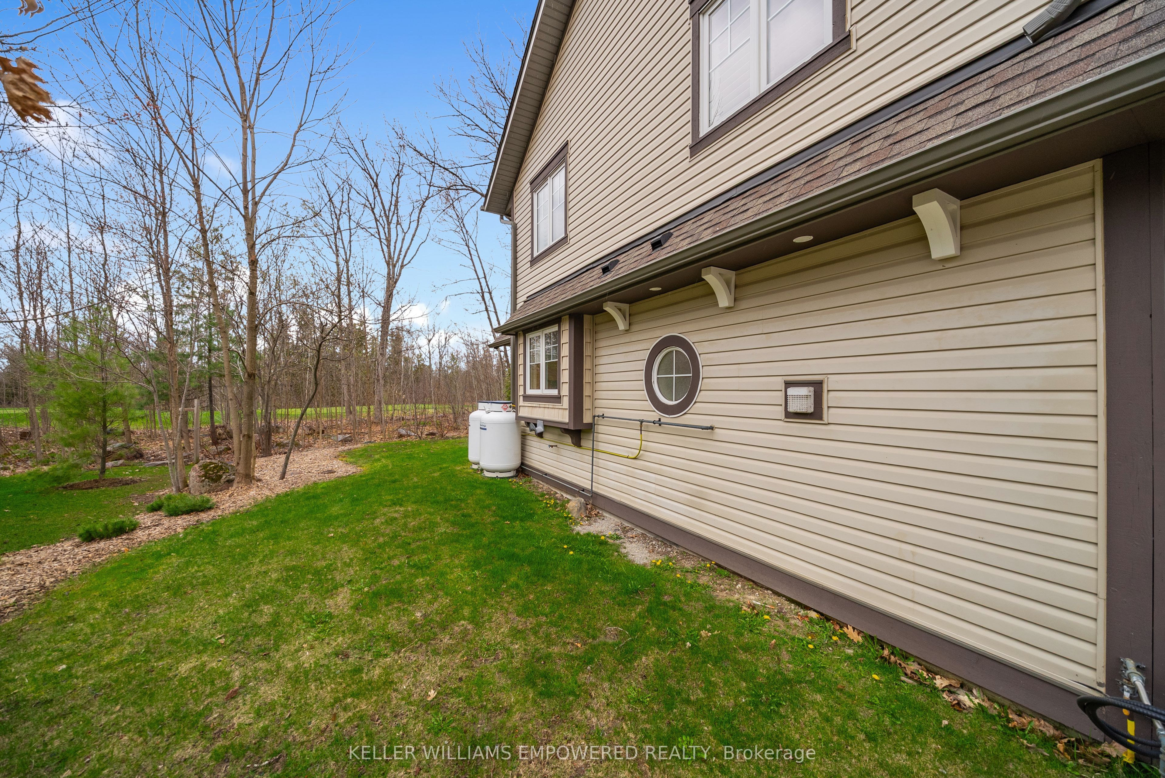 22 Country Trail Property Photo 32