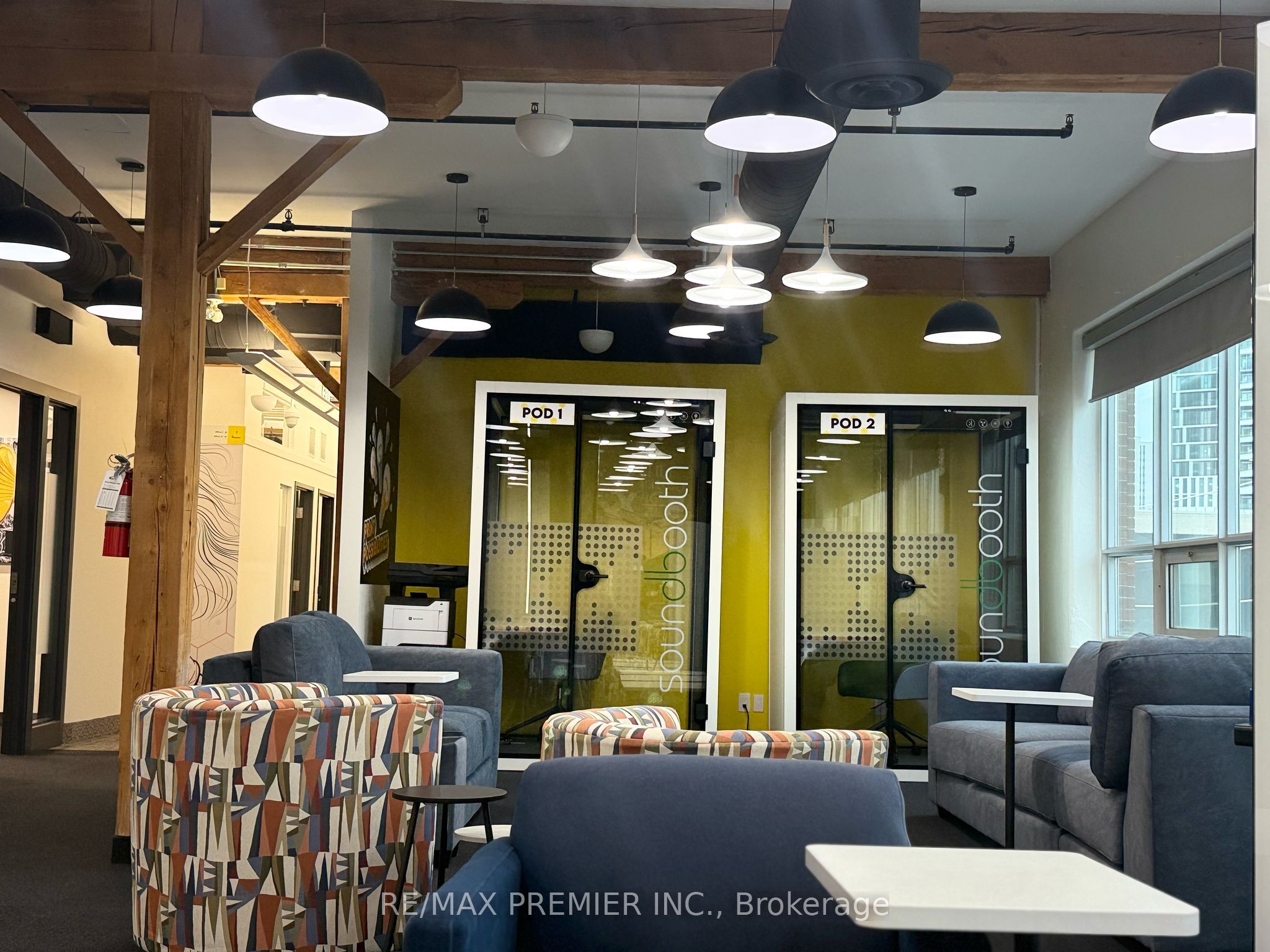 72 Victoria Street S 300-26 Property Photo 22