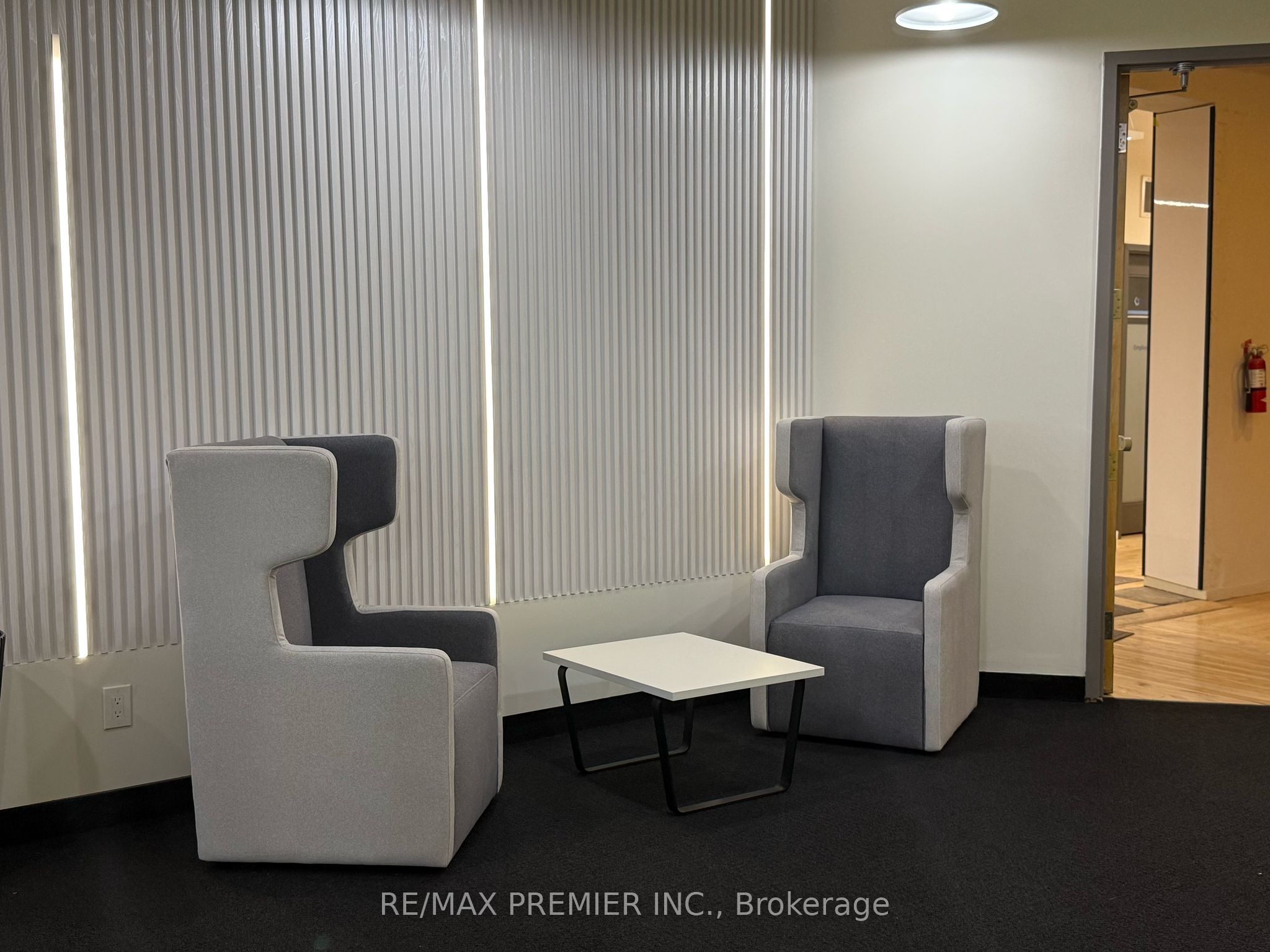 72 Victoria Street S 300-26 Property Photo 28