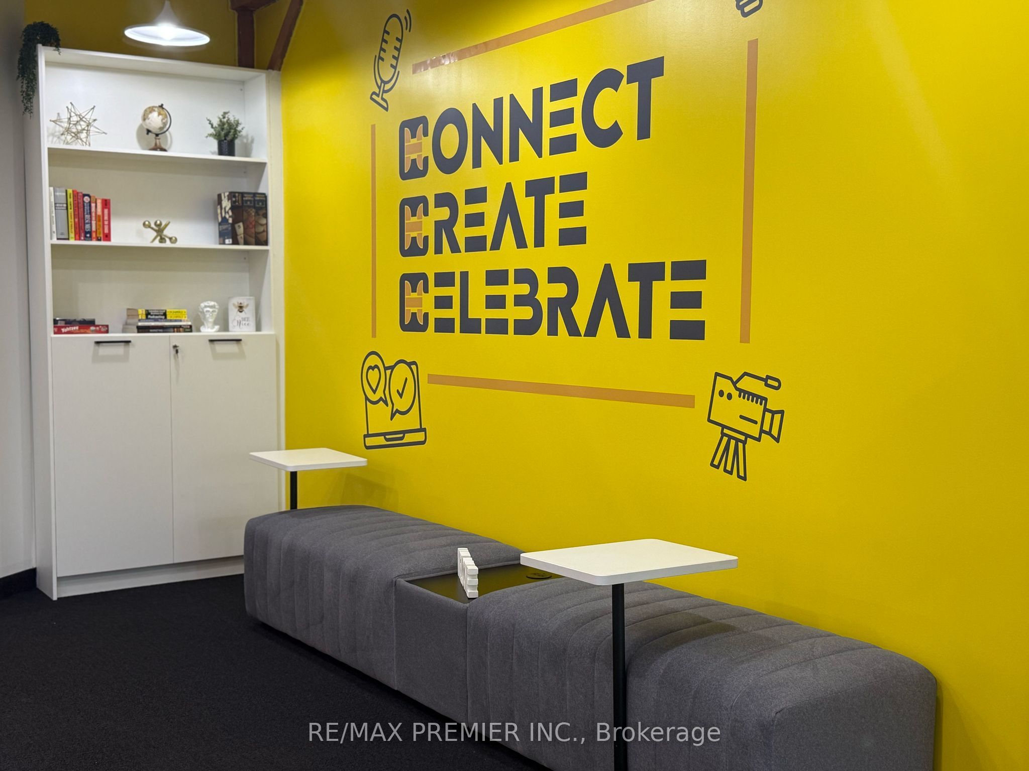 72 Victoria Street S 300-26 Property Photo 29