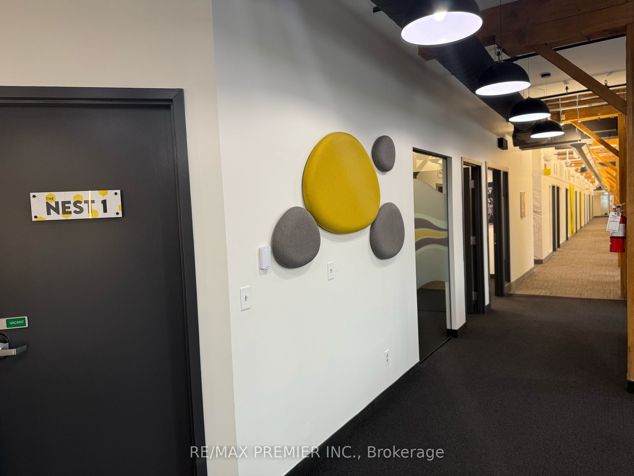 72 Victoria Street S 300-26 Property Photo 30