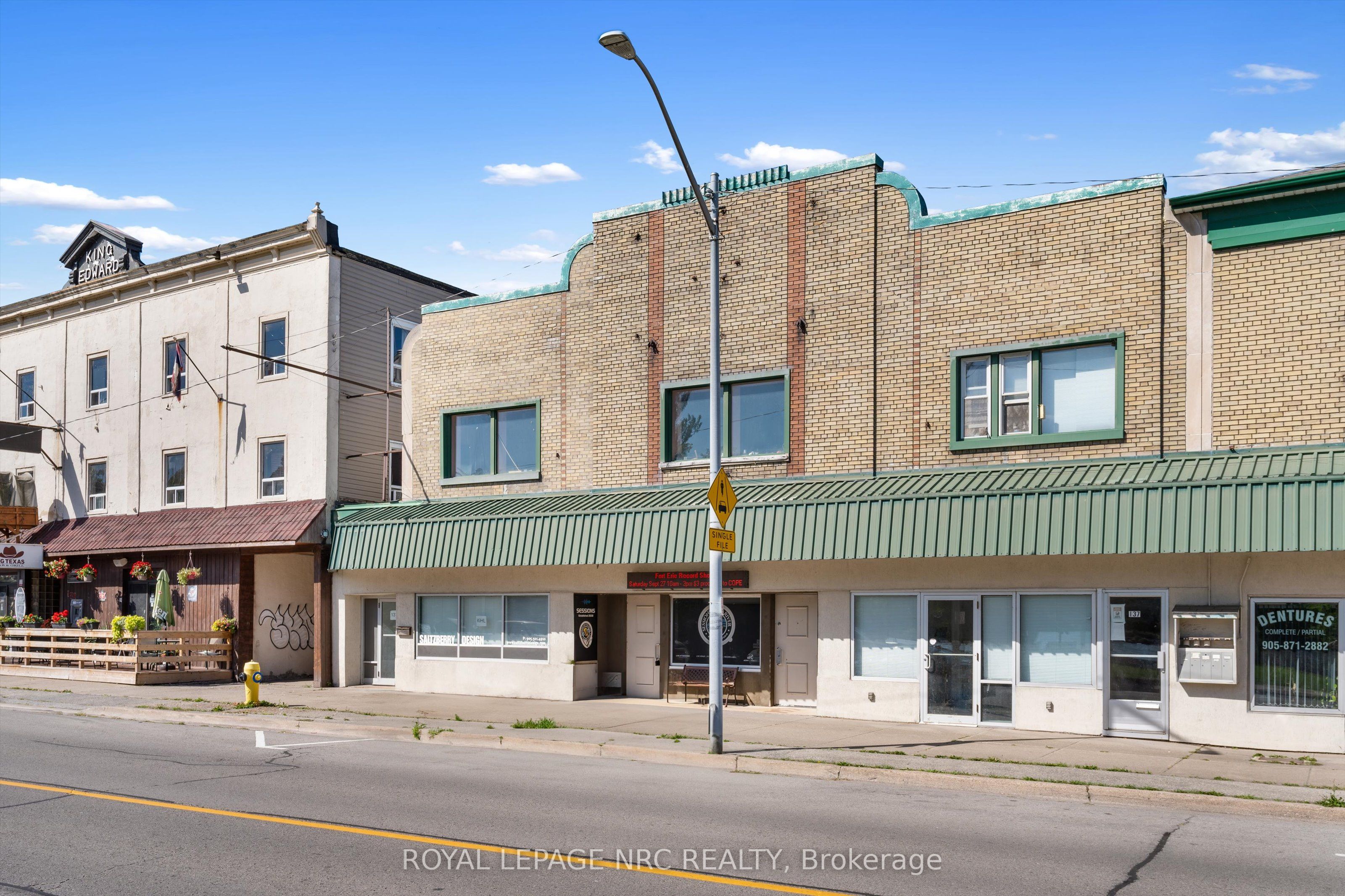 131-139 Niagara Boulevard Property Photo 4