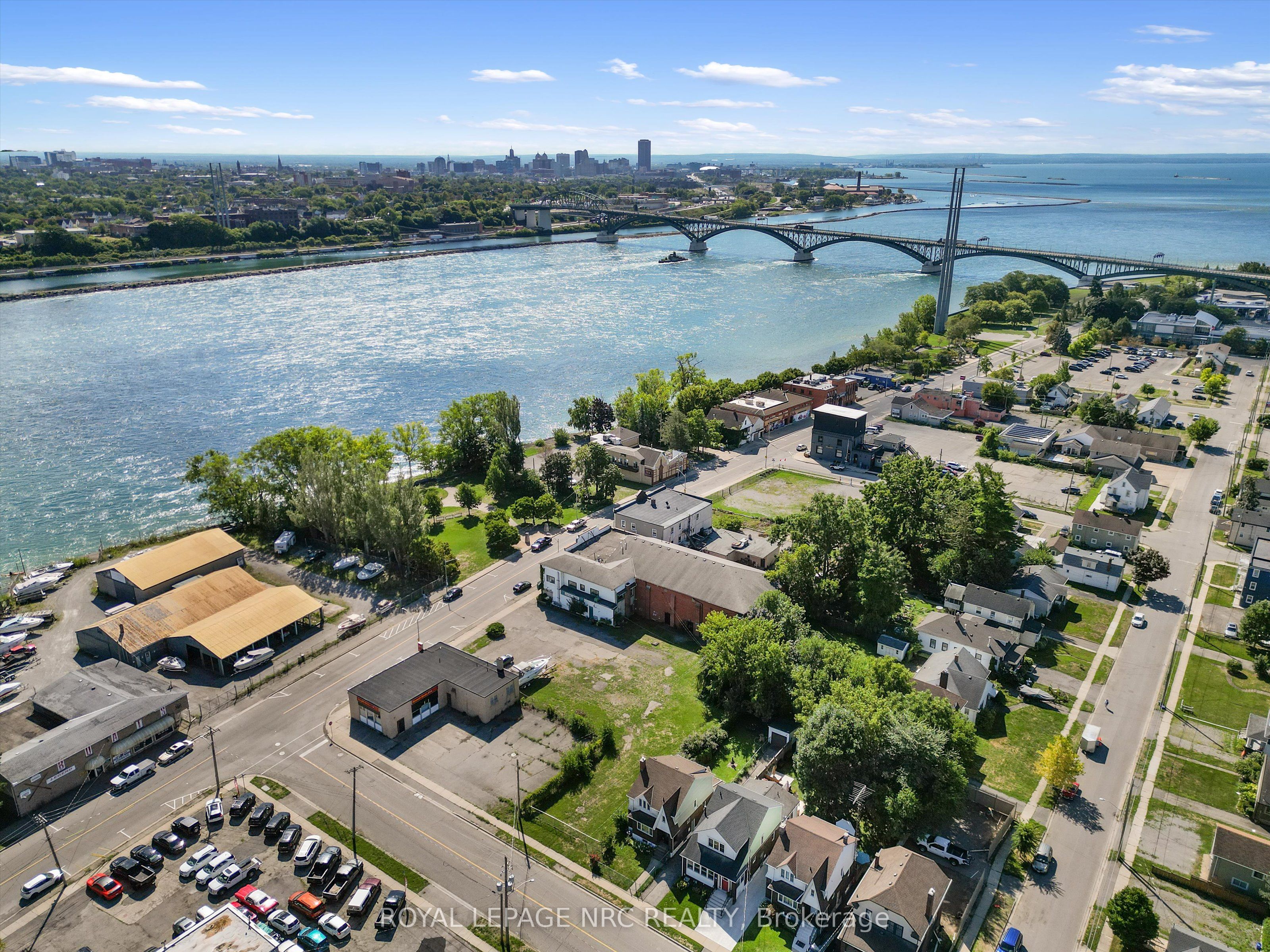 131-139 Niagara Boulevard Property Photo 21