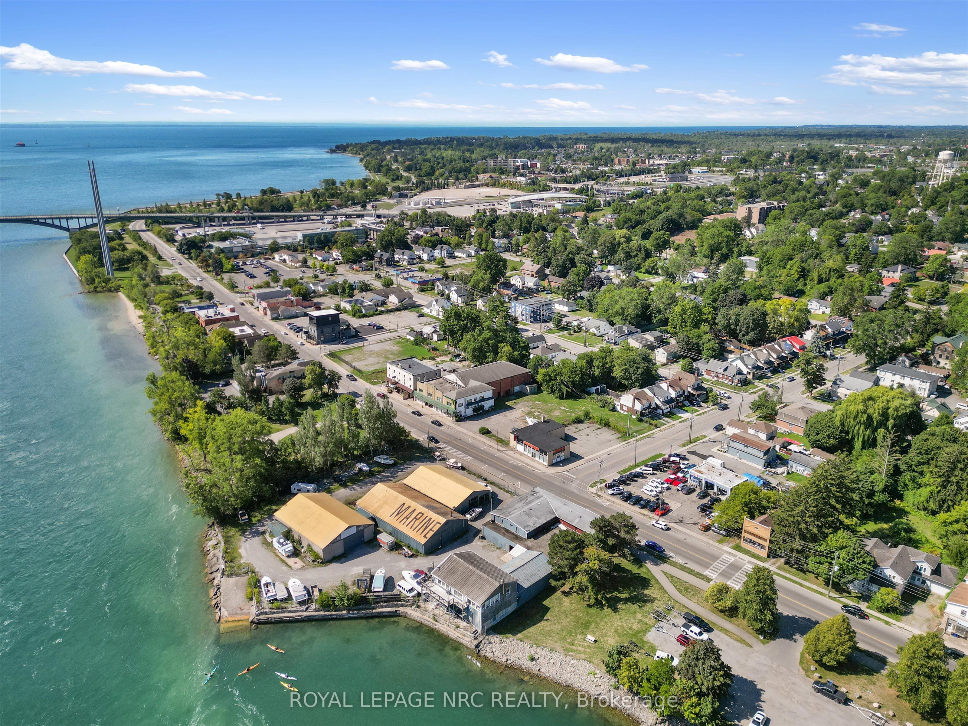 155 Niagara Boulevard Property Photo 13