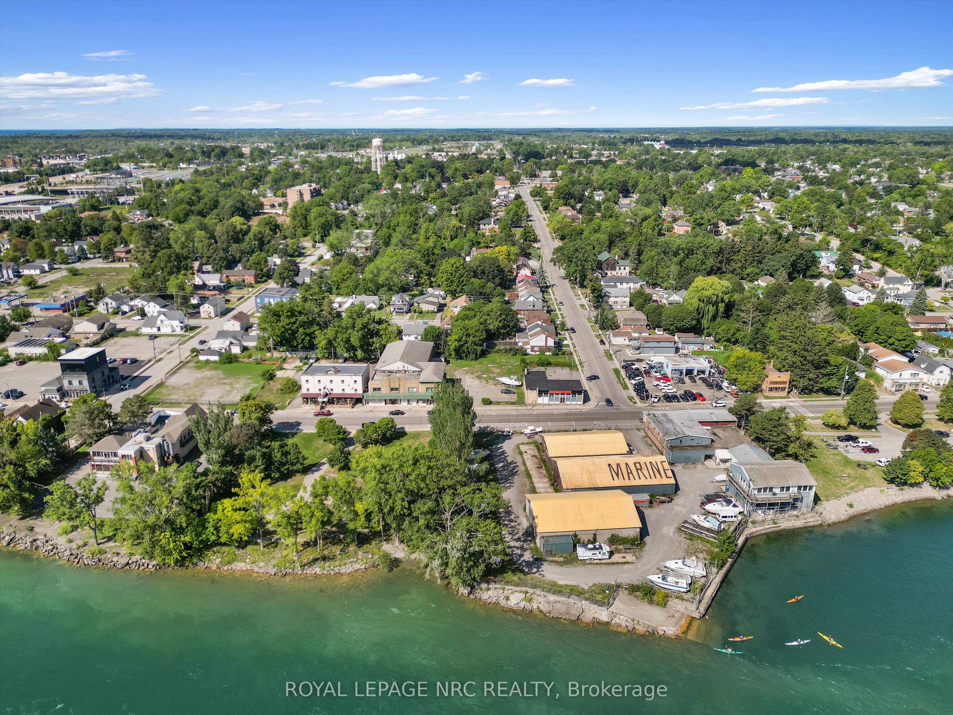 155 Niagara Boulevard Property Photo 16