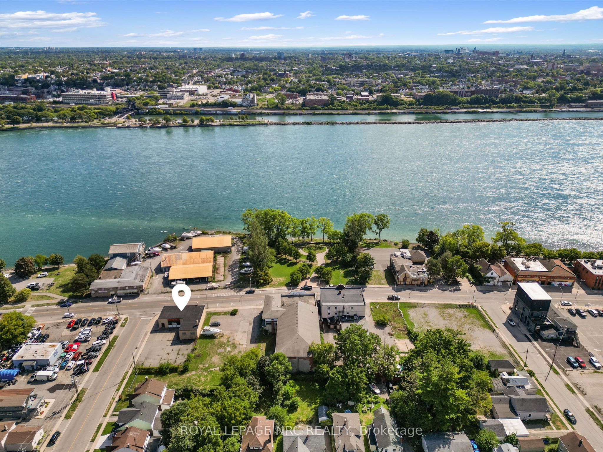 155 Niagara Boulevard Property Photo 22