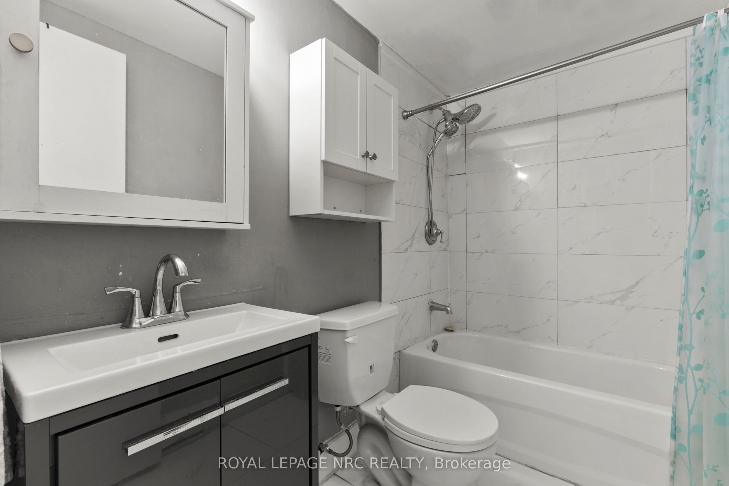 4872 Valley Way 203 Property Photo 18