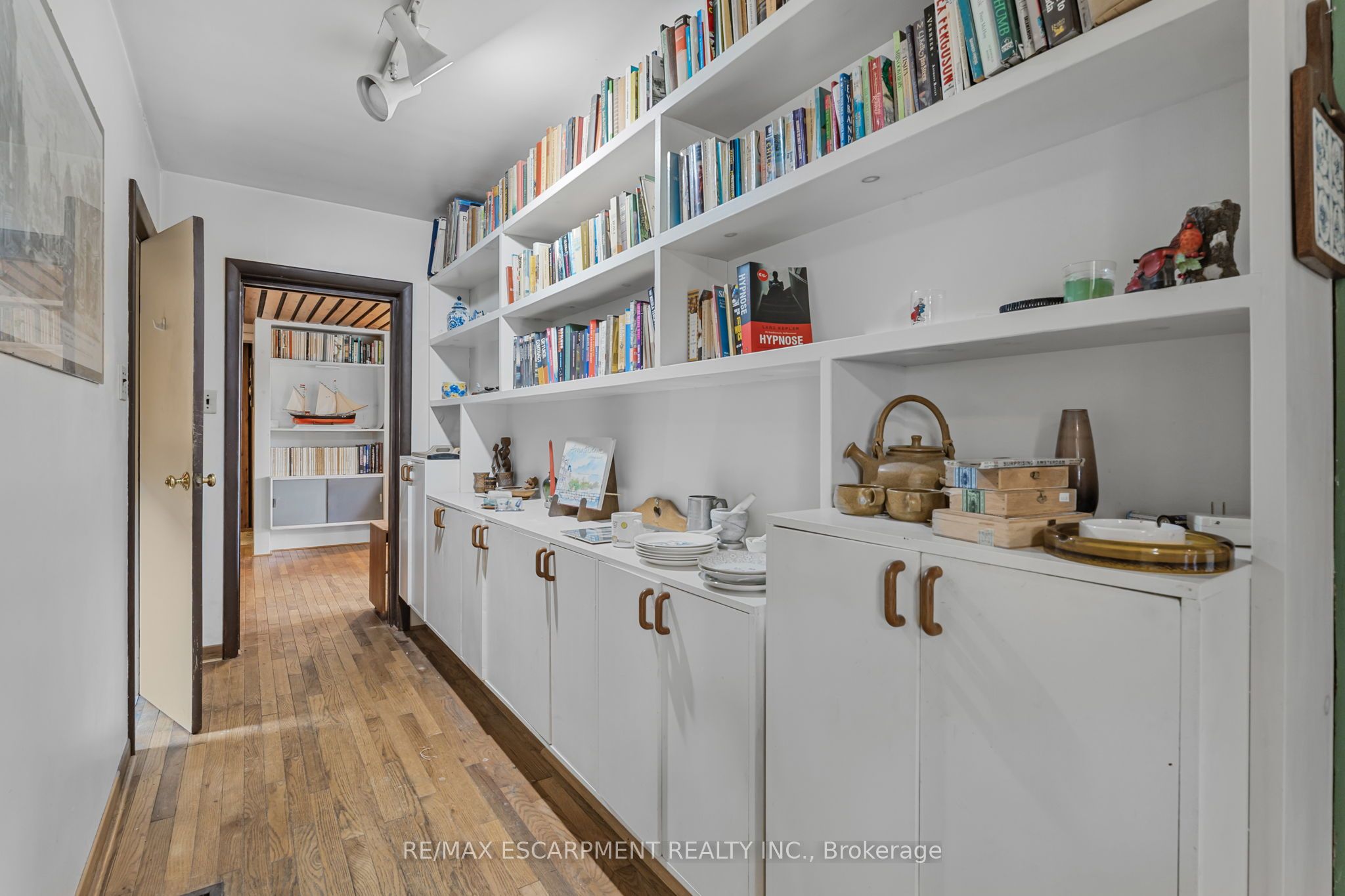 614 Golf Club Road Property Photo 9