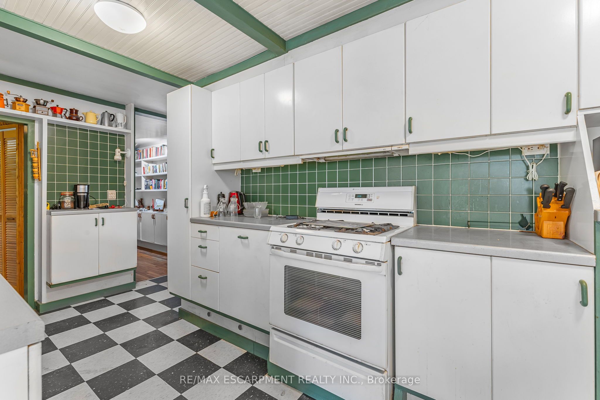 614 Golf Club Road Property Photo 16