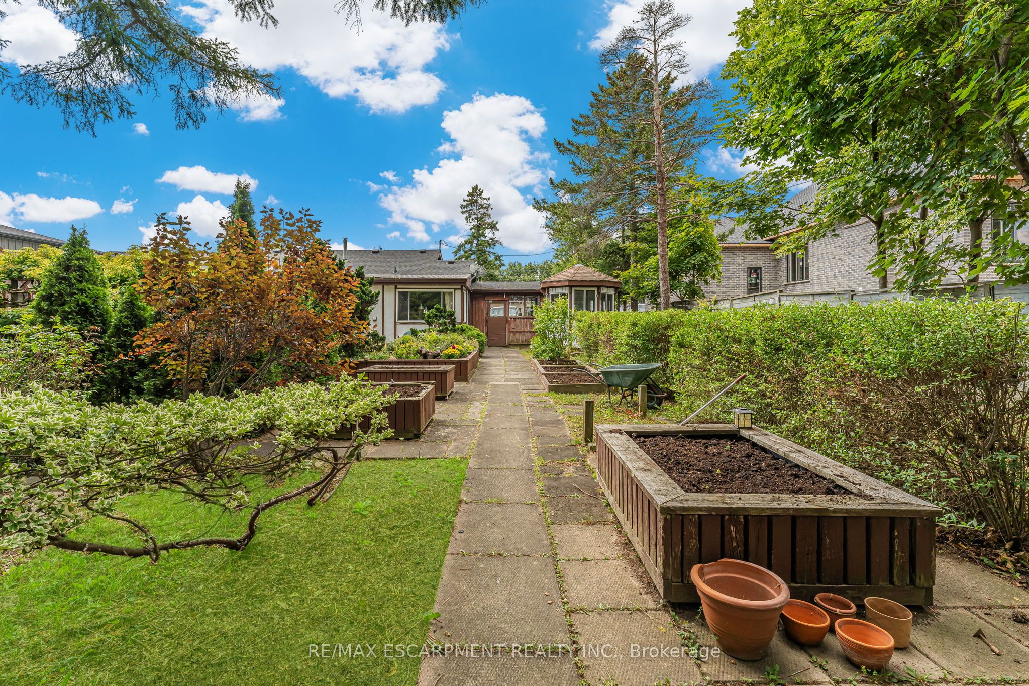 614 Golf Club Road Property Photo 35