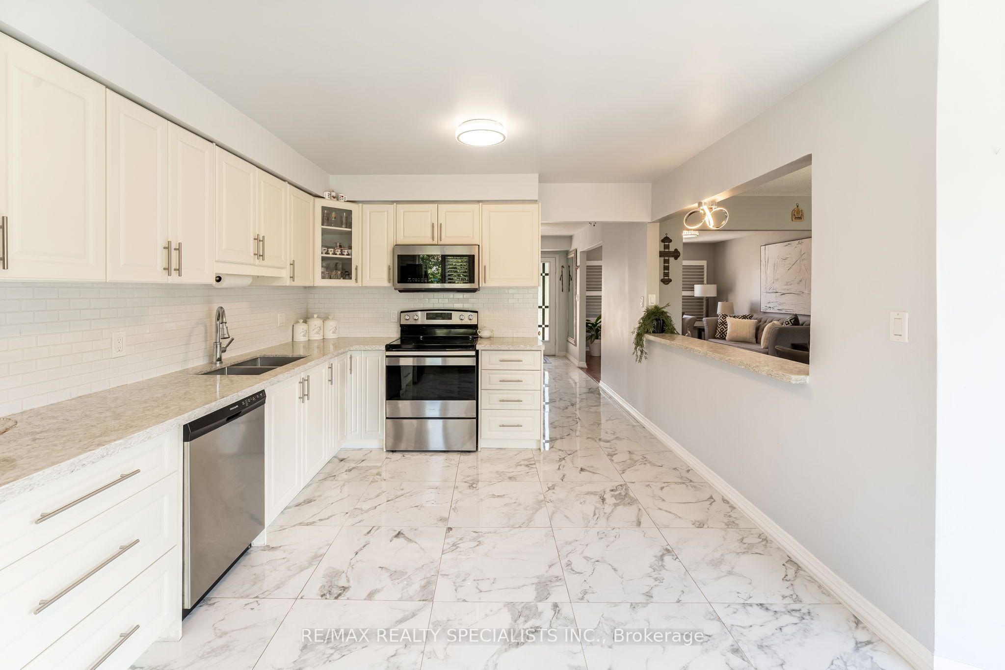 287 Brigade Drive Property Photo 12