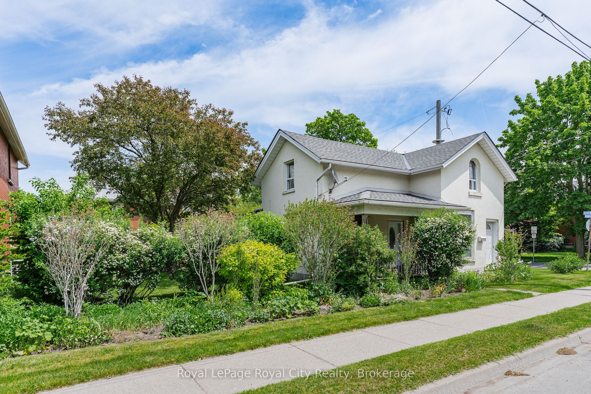 81 Edinburgh Road N Property Photo 6