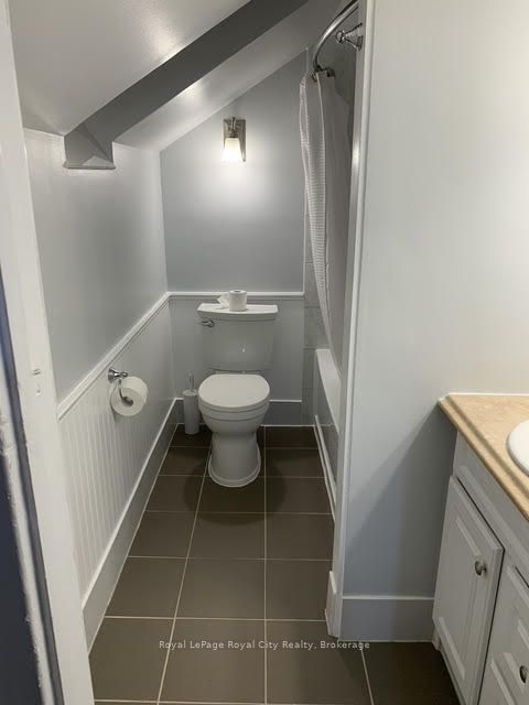 81 Edinburgh Road N Property Photo 10