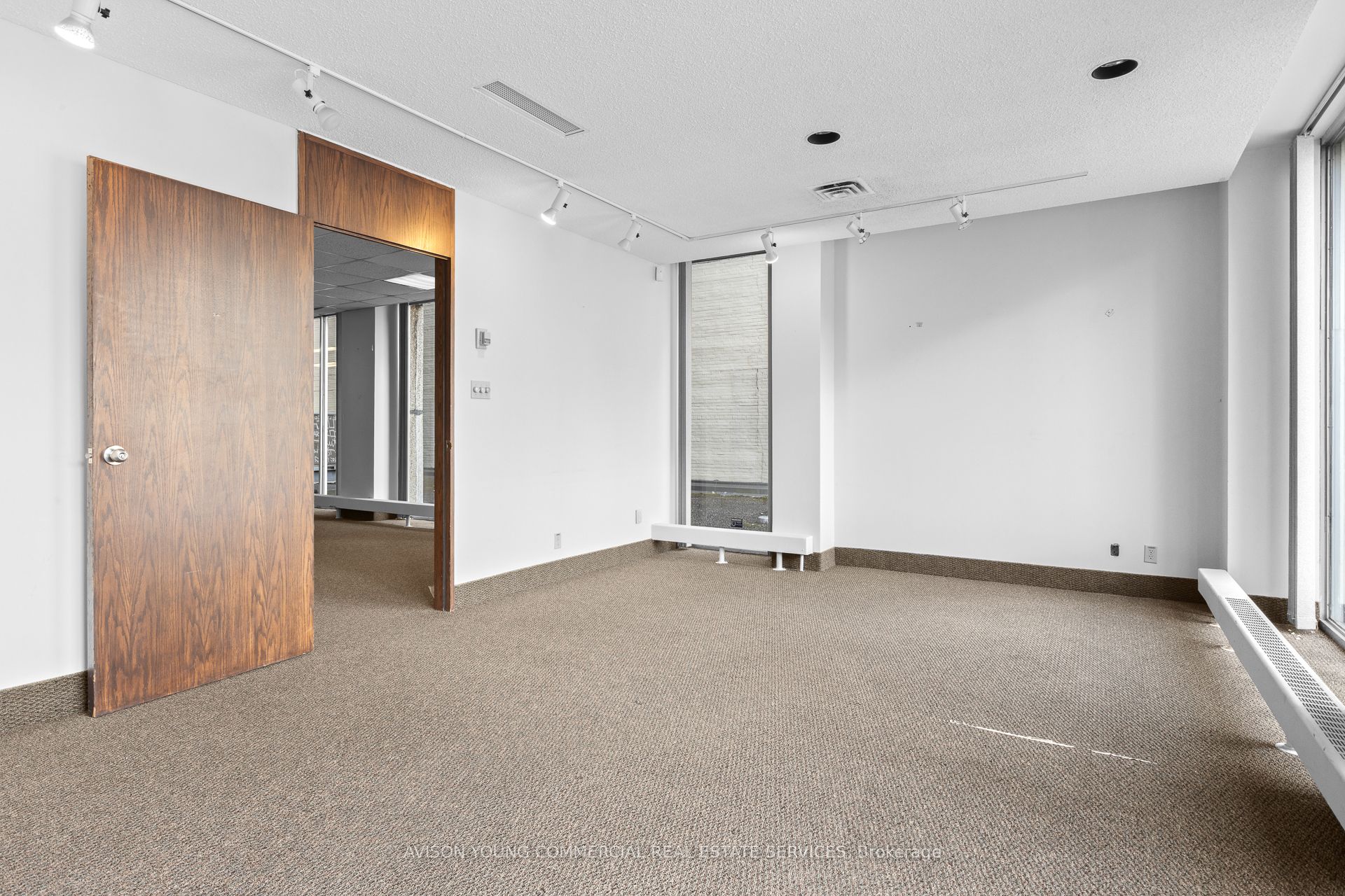 280 Albert Street 202 Property Photo 8
