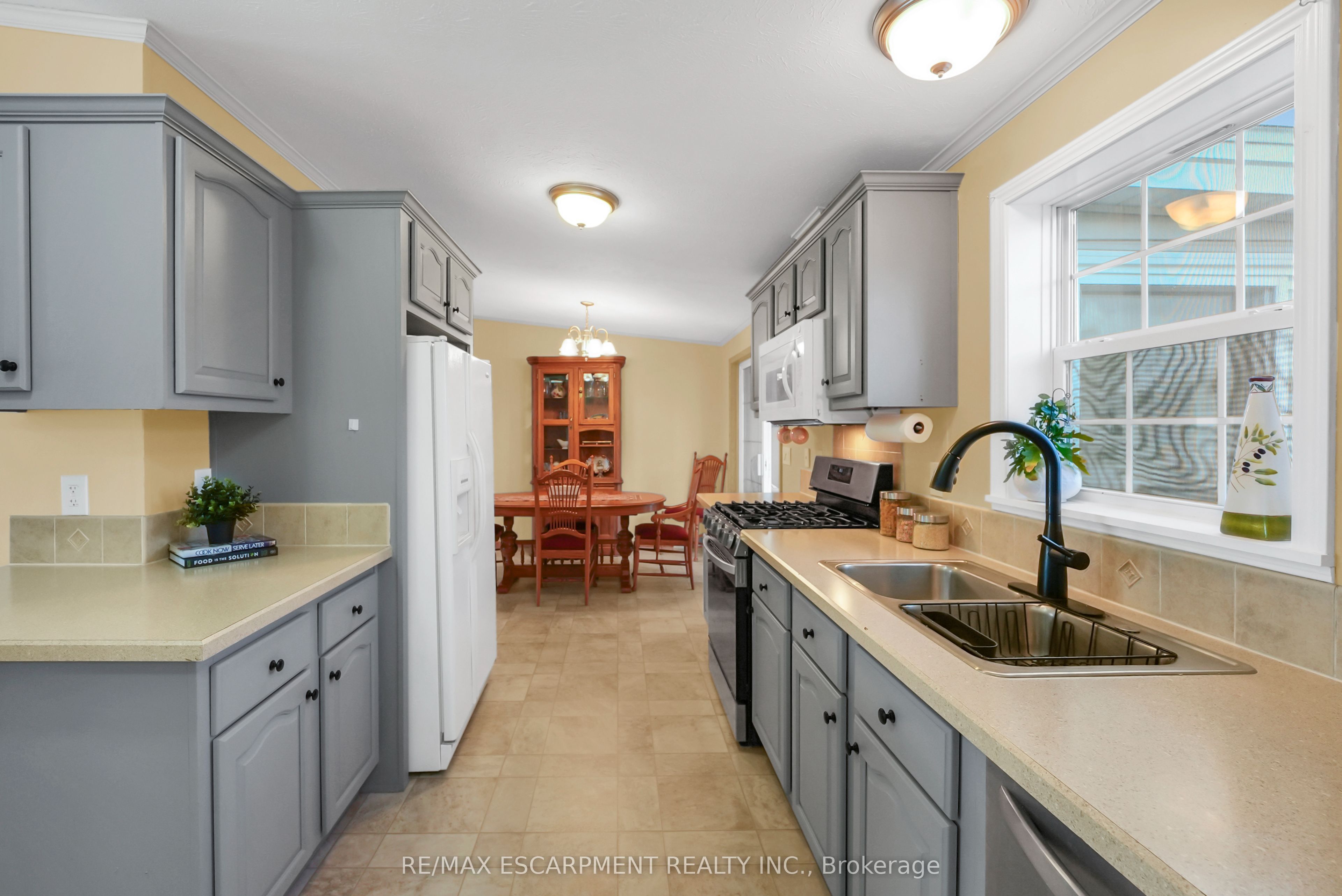 3033 Townline Road 343 Property Photo 9