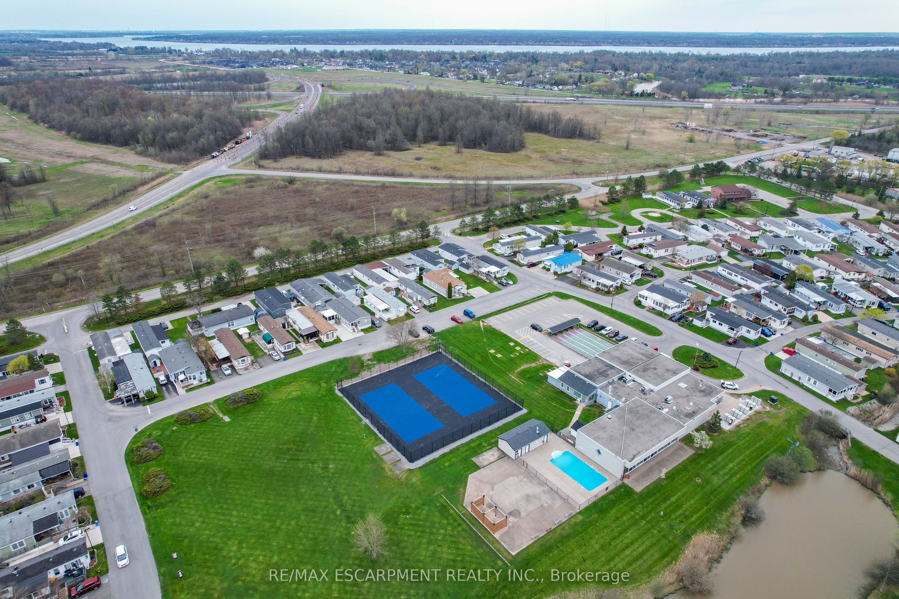 3033 Townline Road 343 Property Photo 25