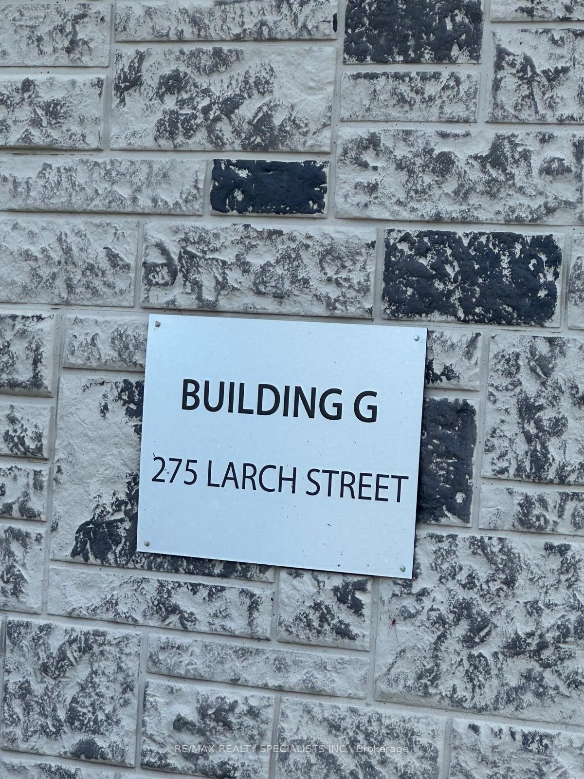 275 Larch Street B03 Property Photo