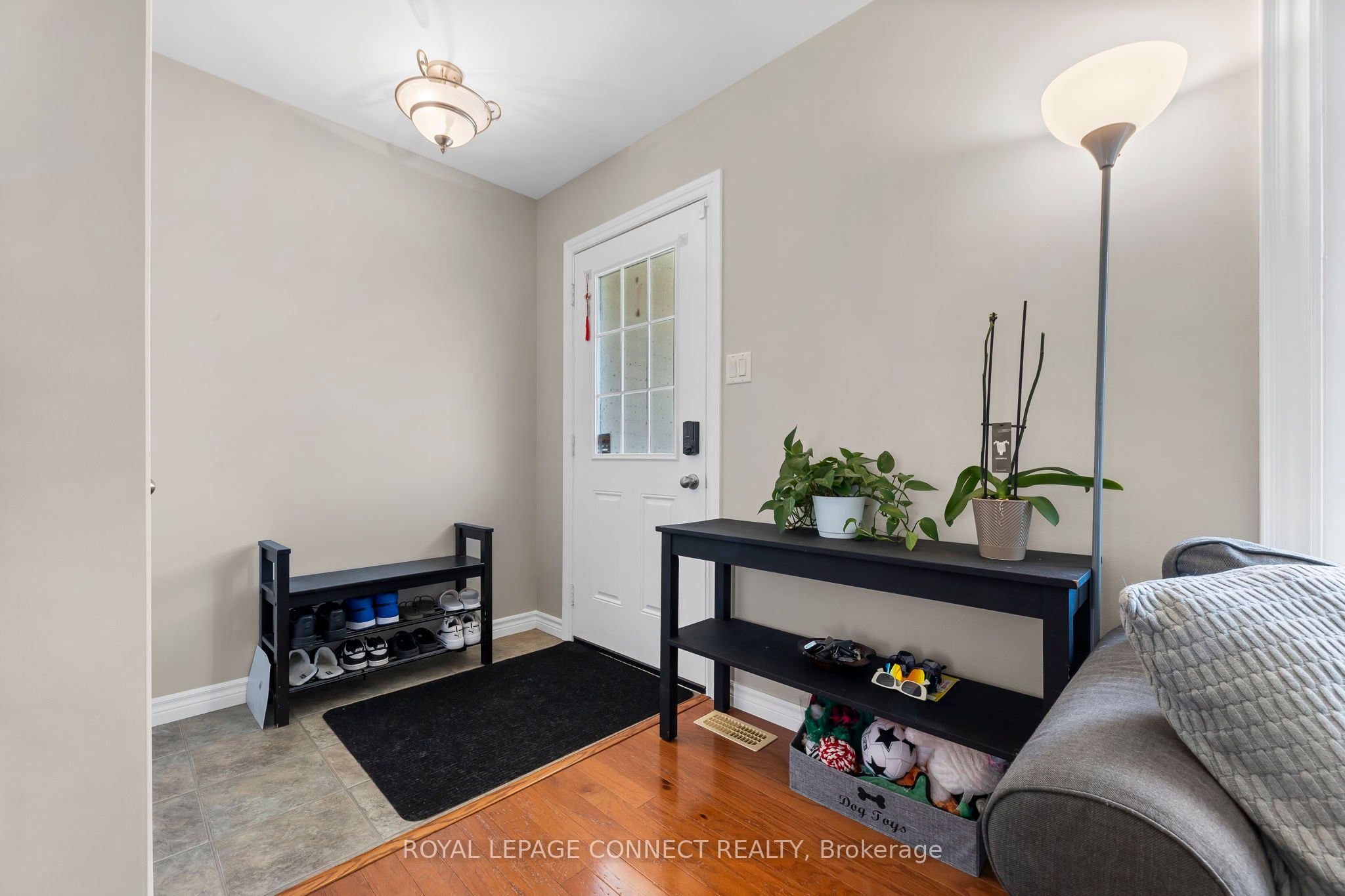 25 Springdale Drive Property Photo 2