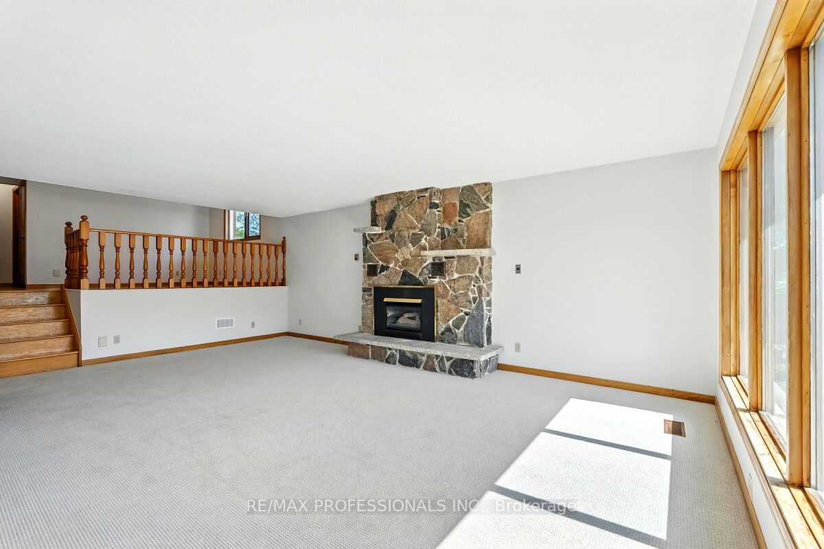 236 East 21st Street Property Photo 6