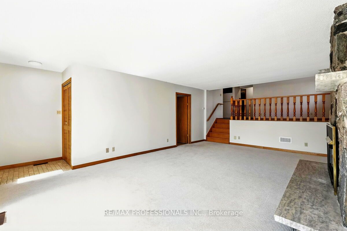 236 East 21st Street Property Photo 8
