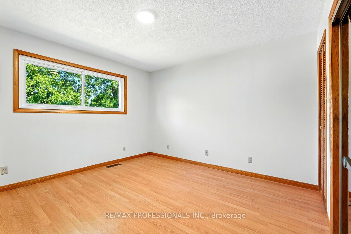 236 East 21st Street Property Photo 19