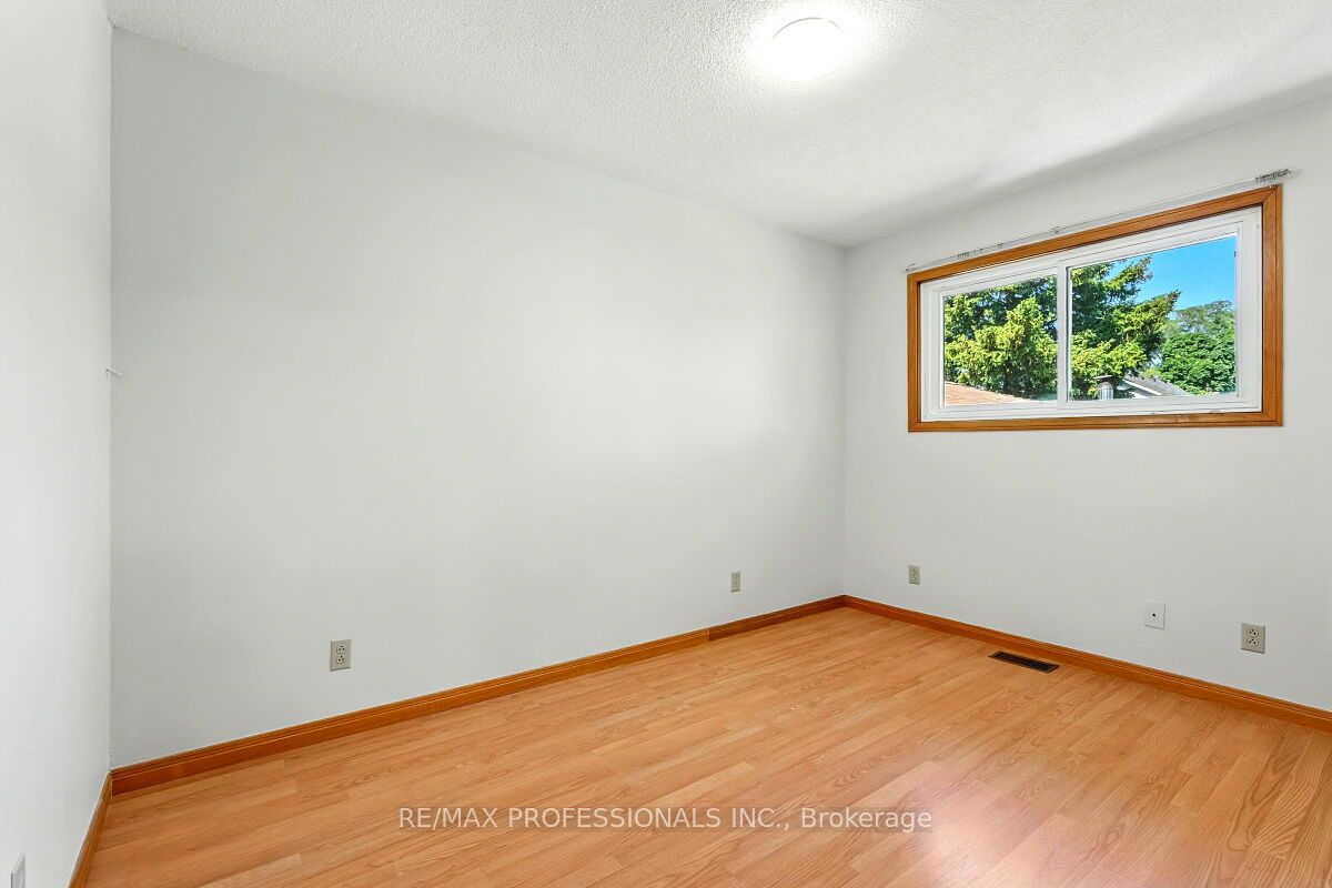 236 East 21st Street Property Photo 21