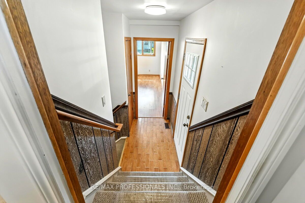 236 East 21st Street Property Photo 23