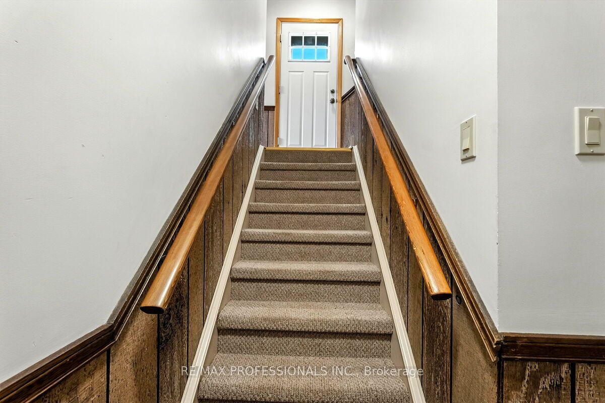 236 East 21st Street Property Photo 27