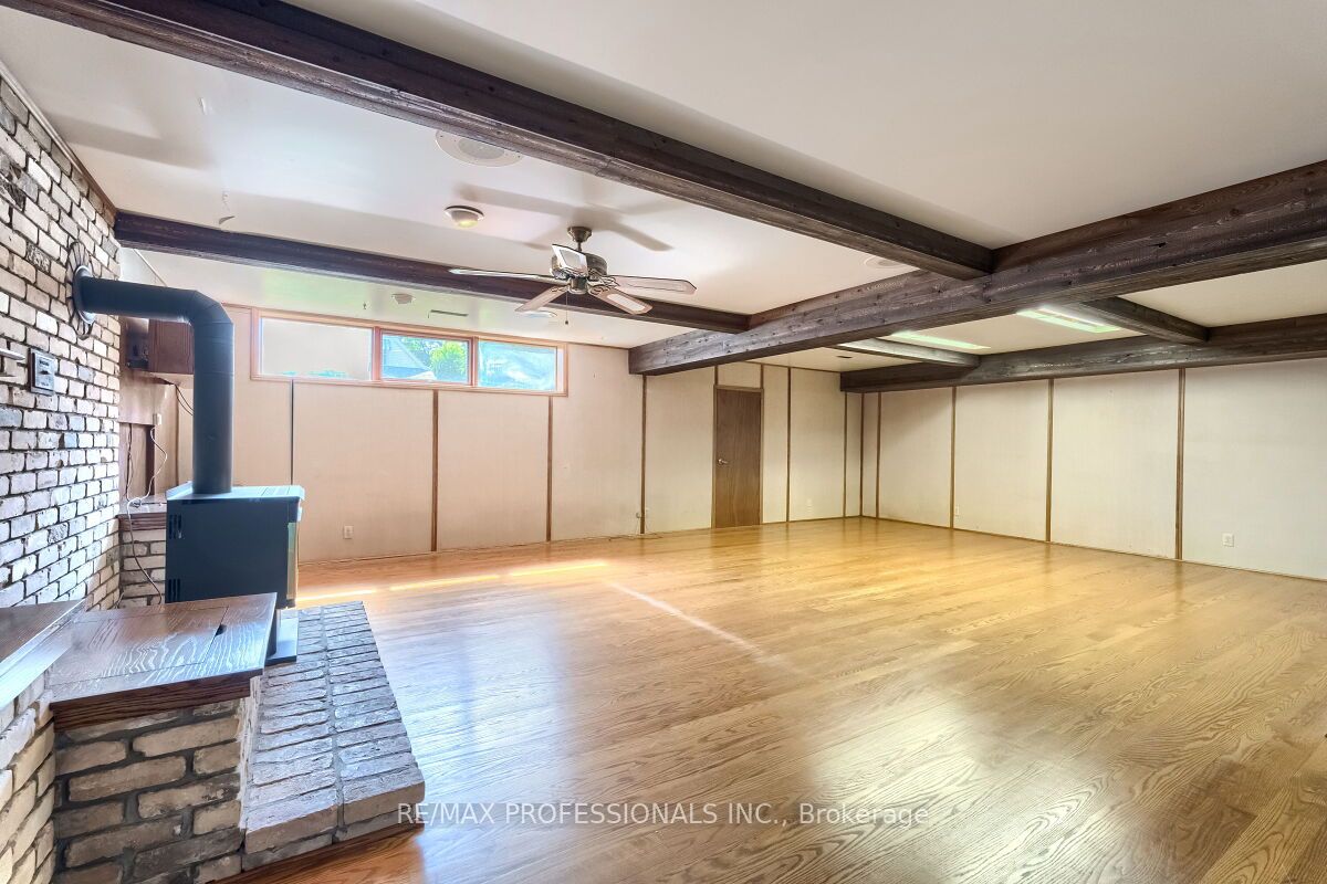 236 East 21st Street Property Photo 39