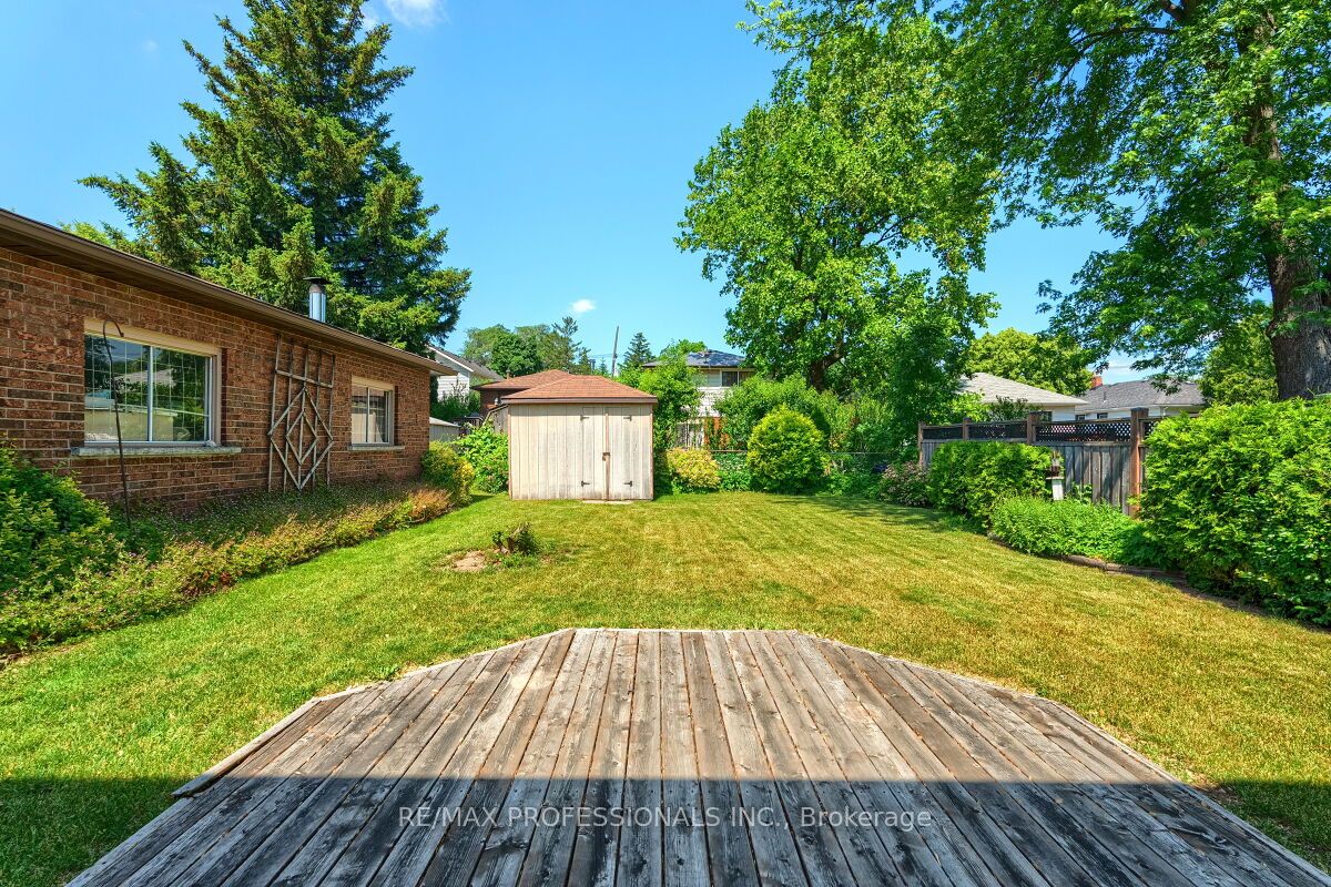 236 East 21st Street Property Photo 44