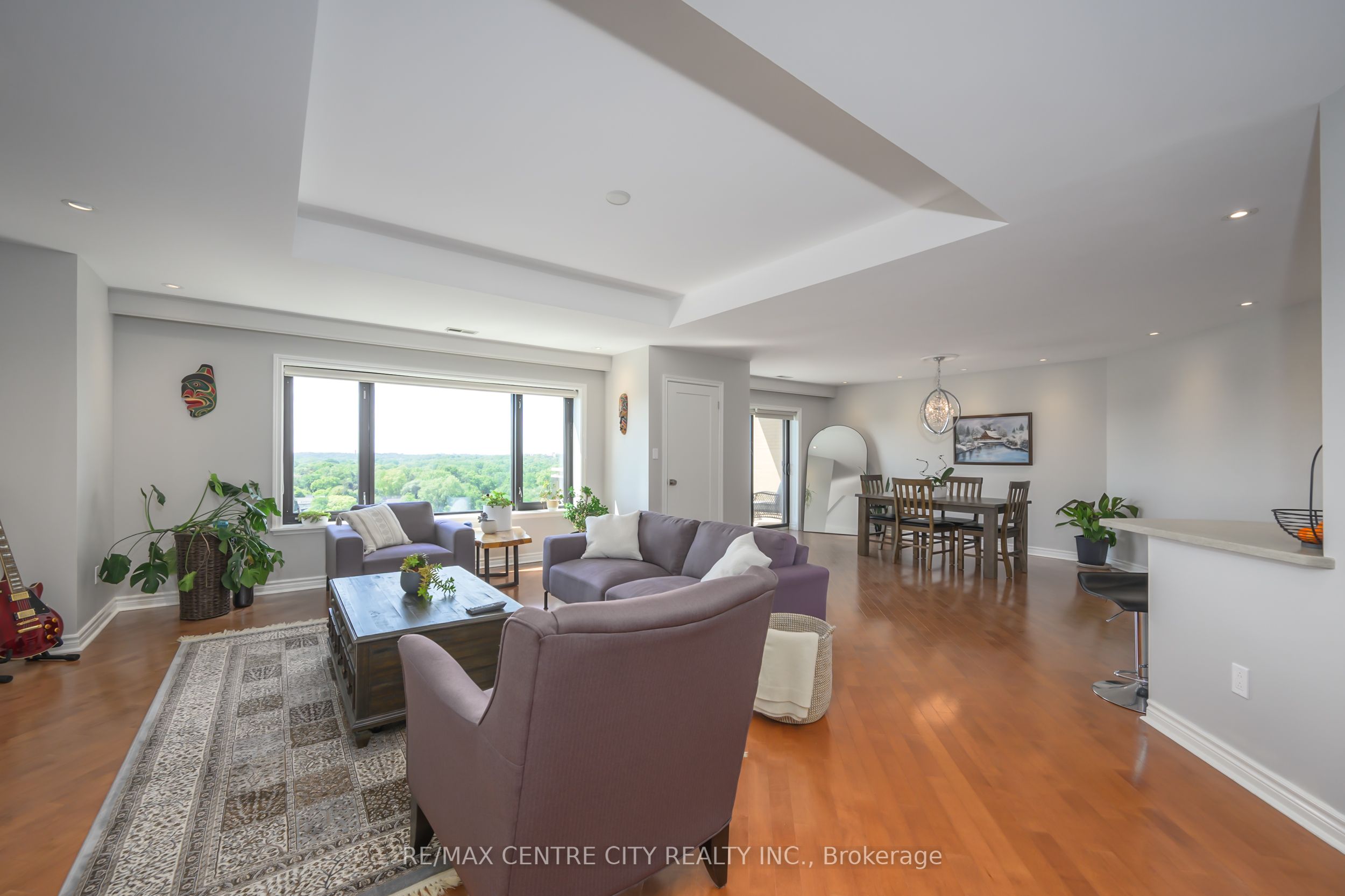 19 King Street 1102 Property Photo 3