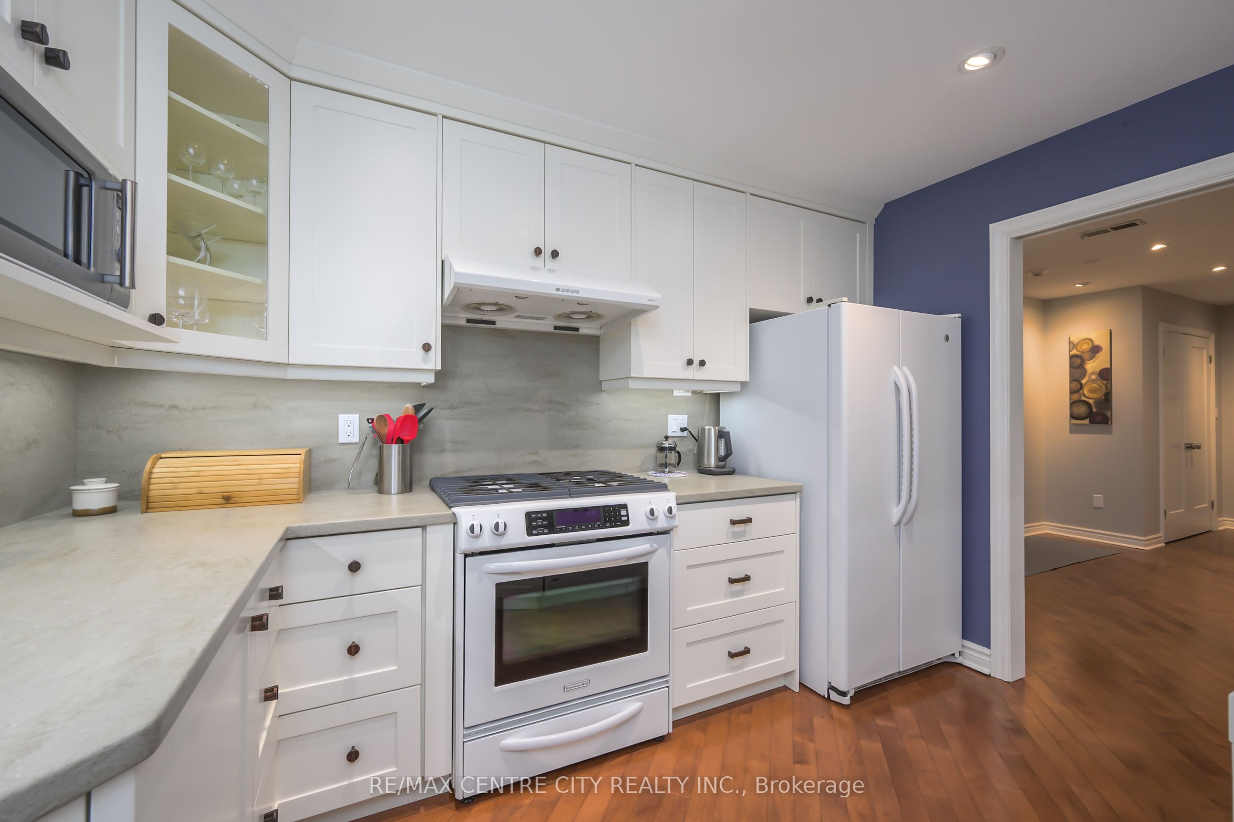 19 King Street 1102 Property Photo 10