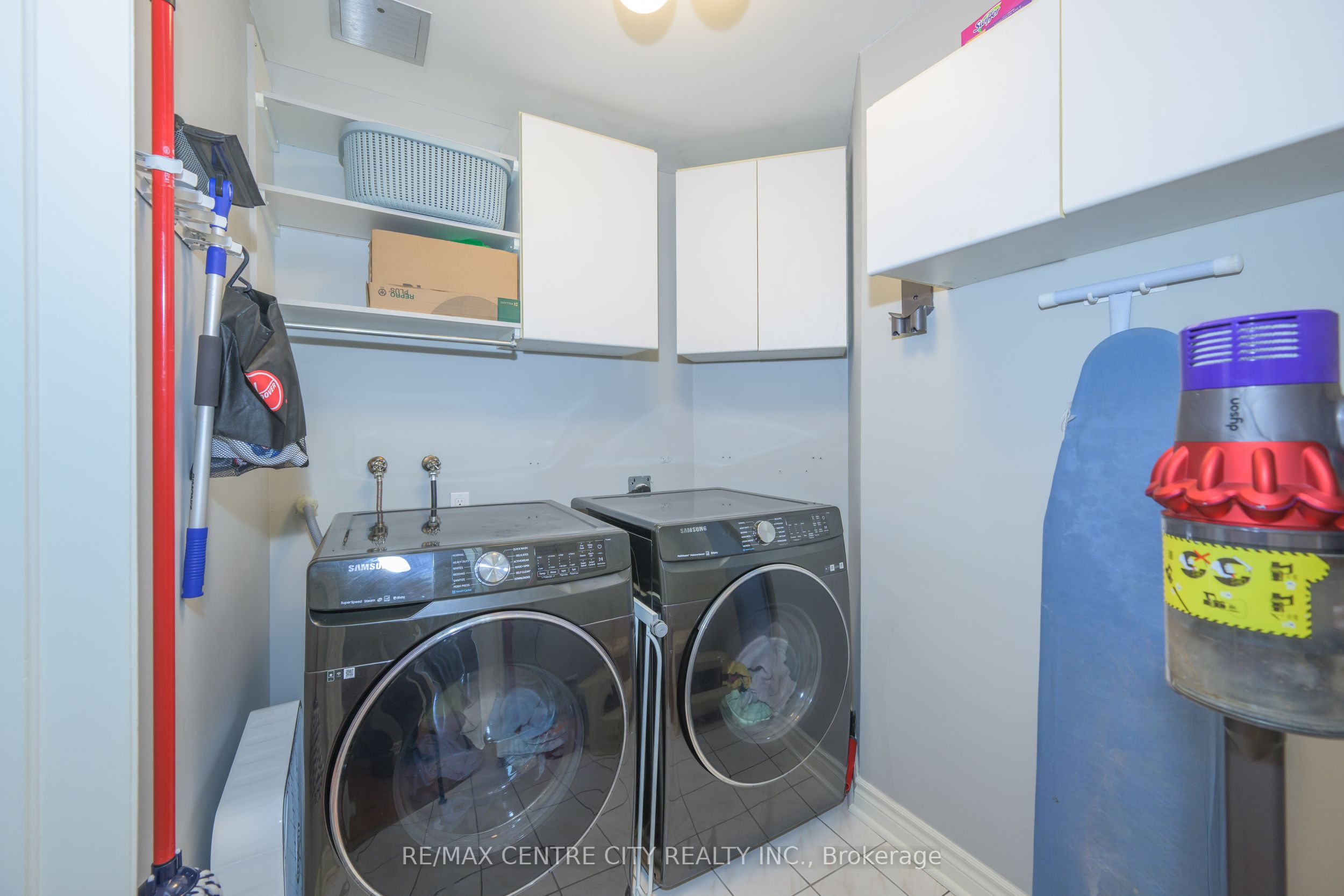 19 King Street 1102 Property Photo 21