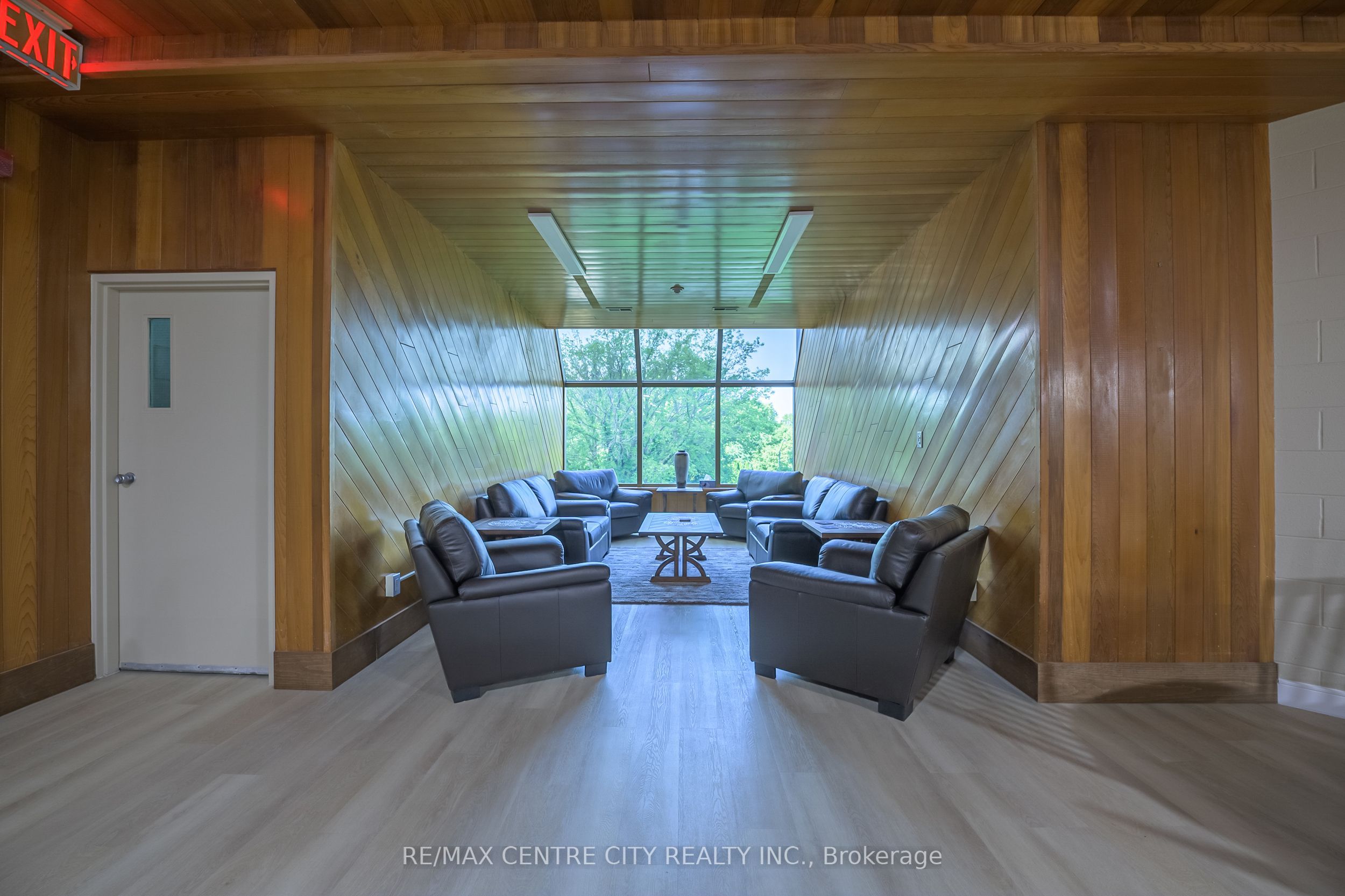 19 King Street 1102 Property Photo 41