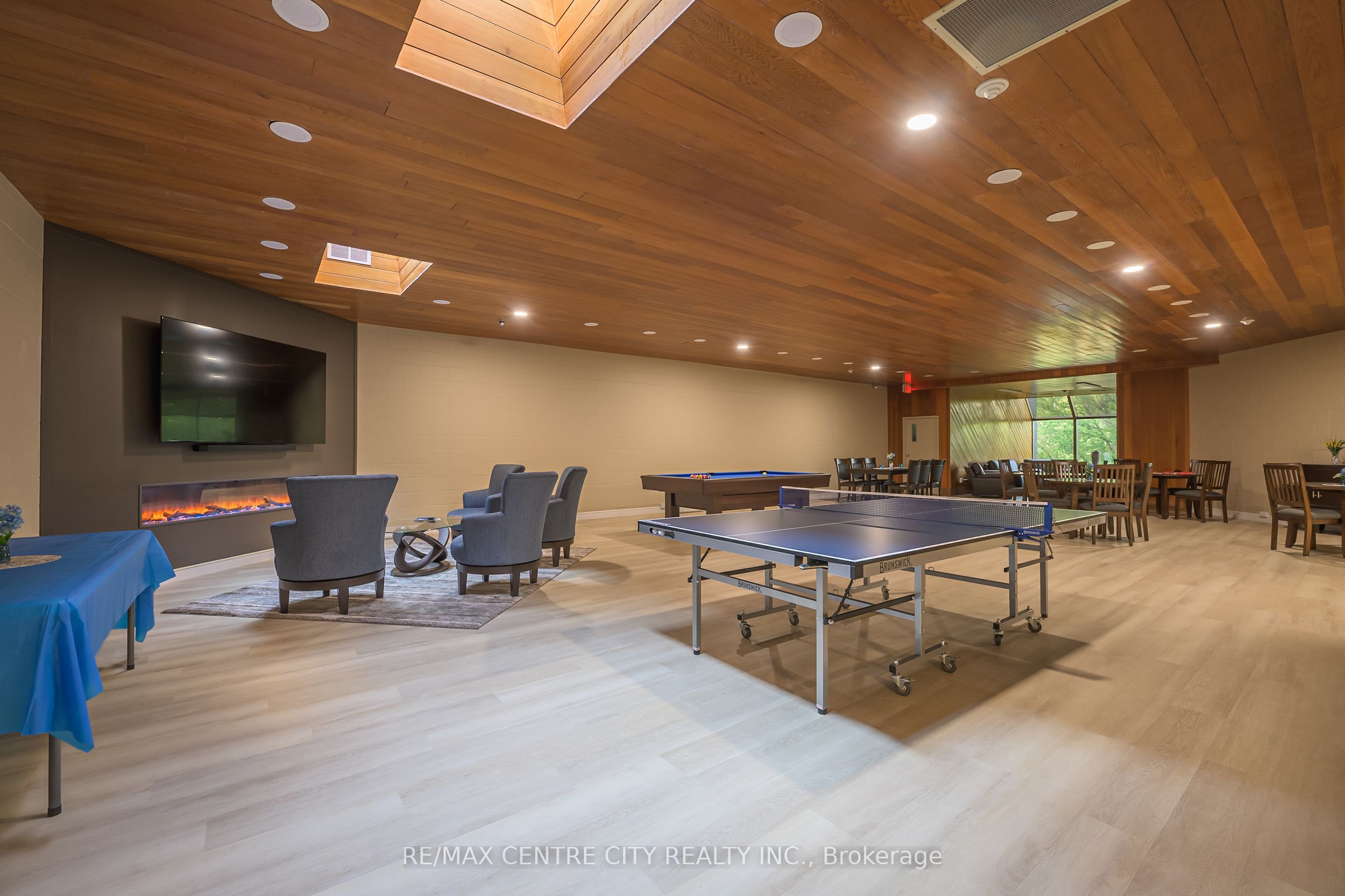 19 King Street 1102 Property Photo 44